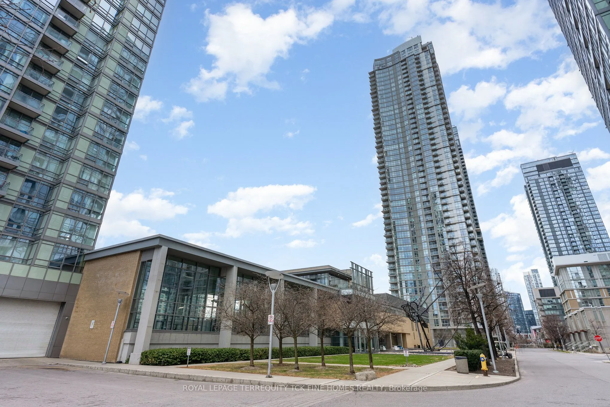 35 Mariner Terrace #5303