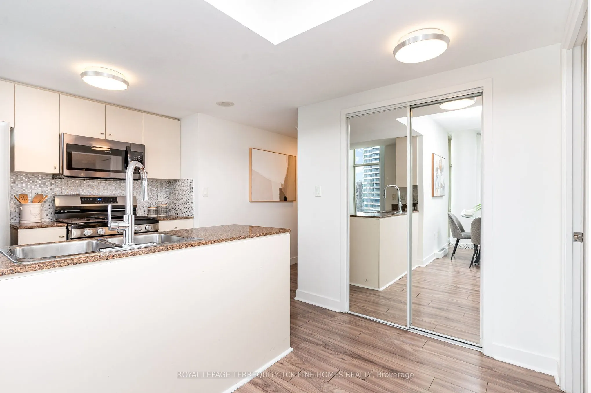 35 Mariner Terrace #5303