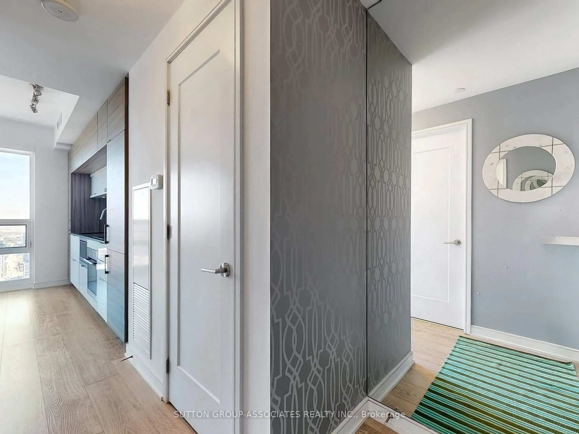 88 Scott Street, #3904