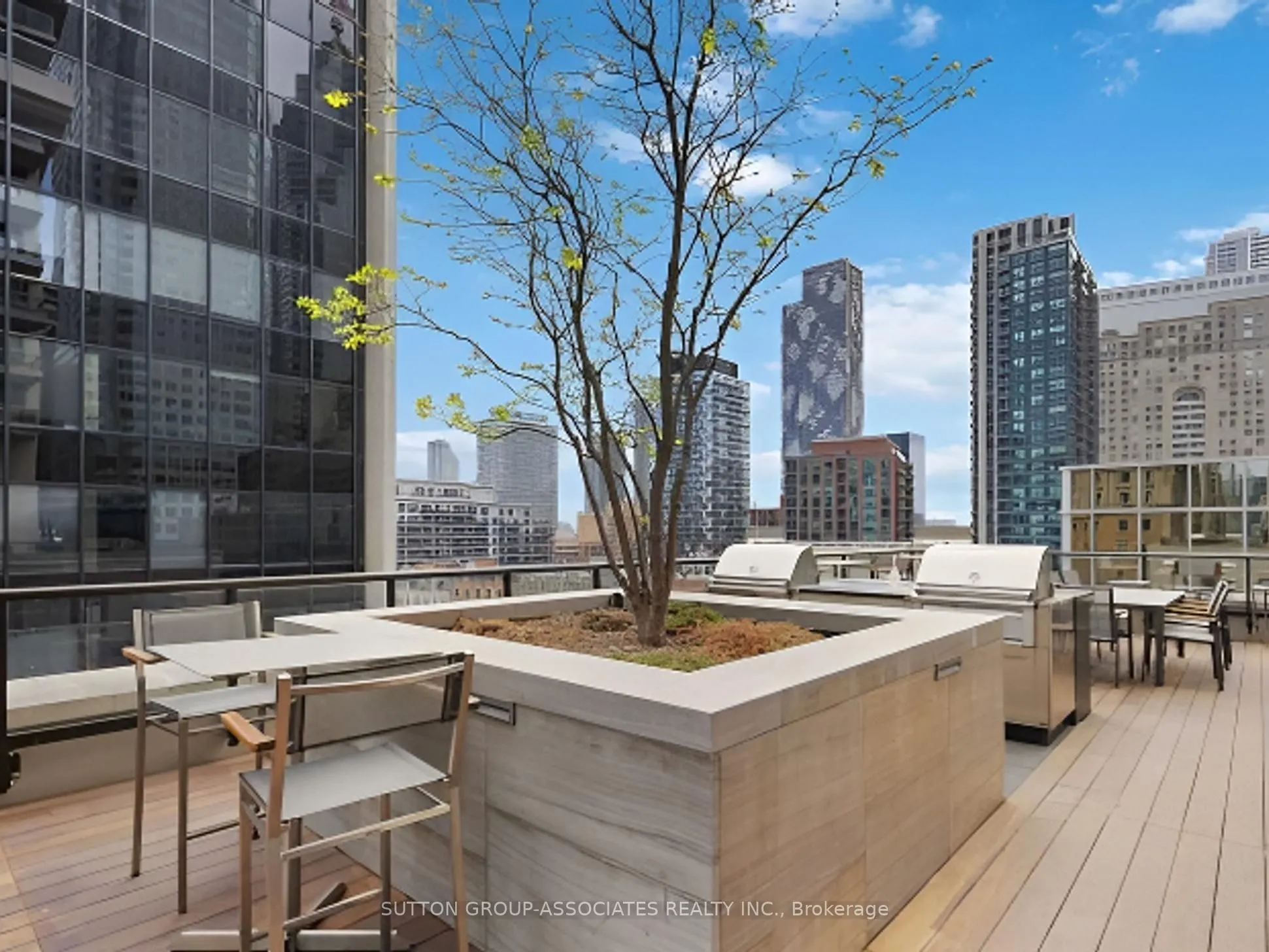 88 Scott Street, #3904
