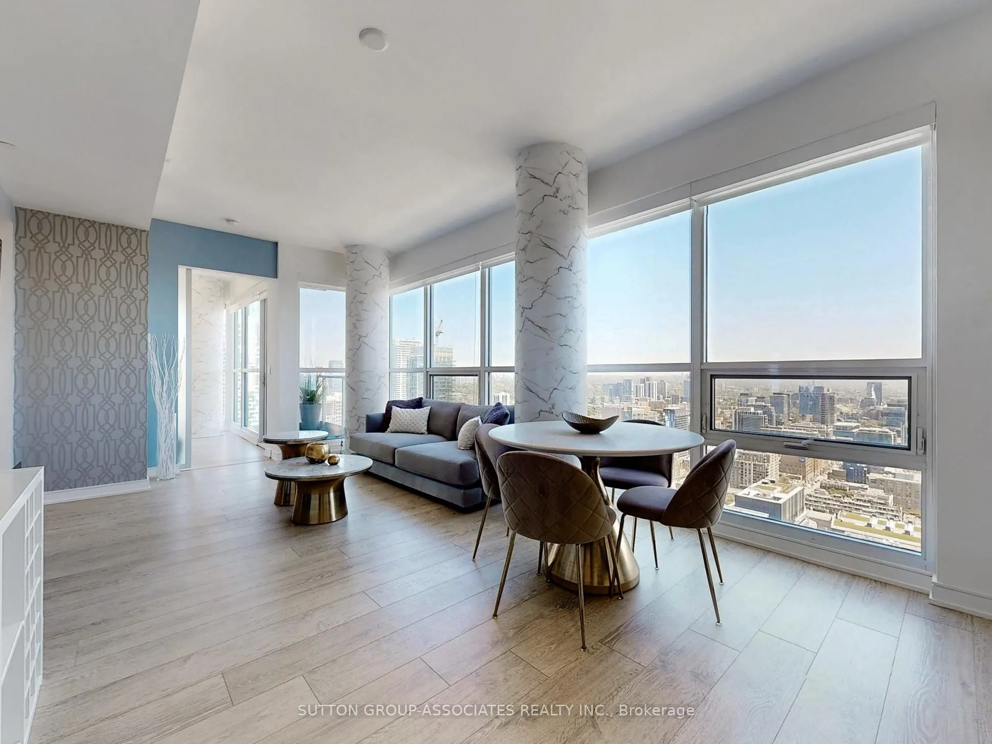 88 Scott Street, #3904