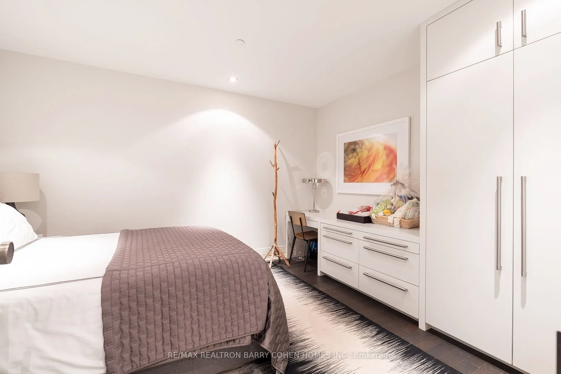 17 Ardwold Gate