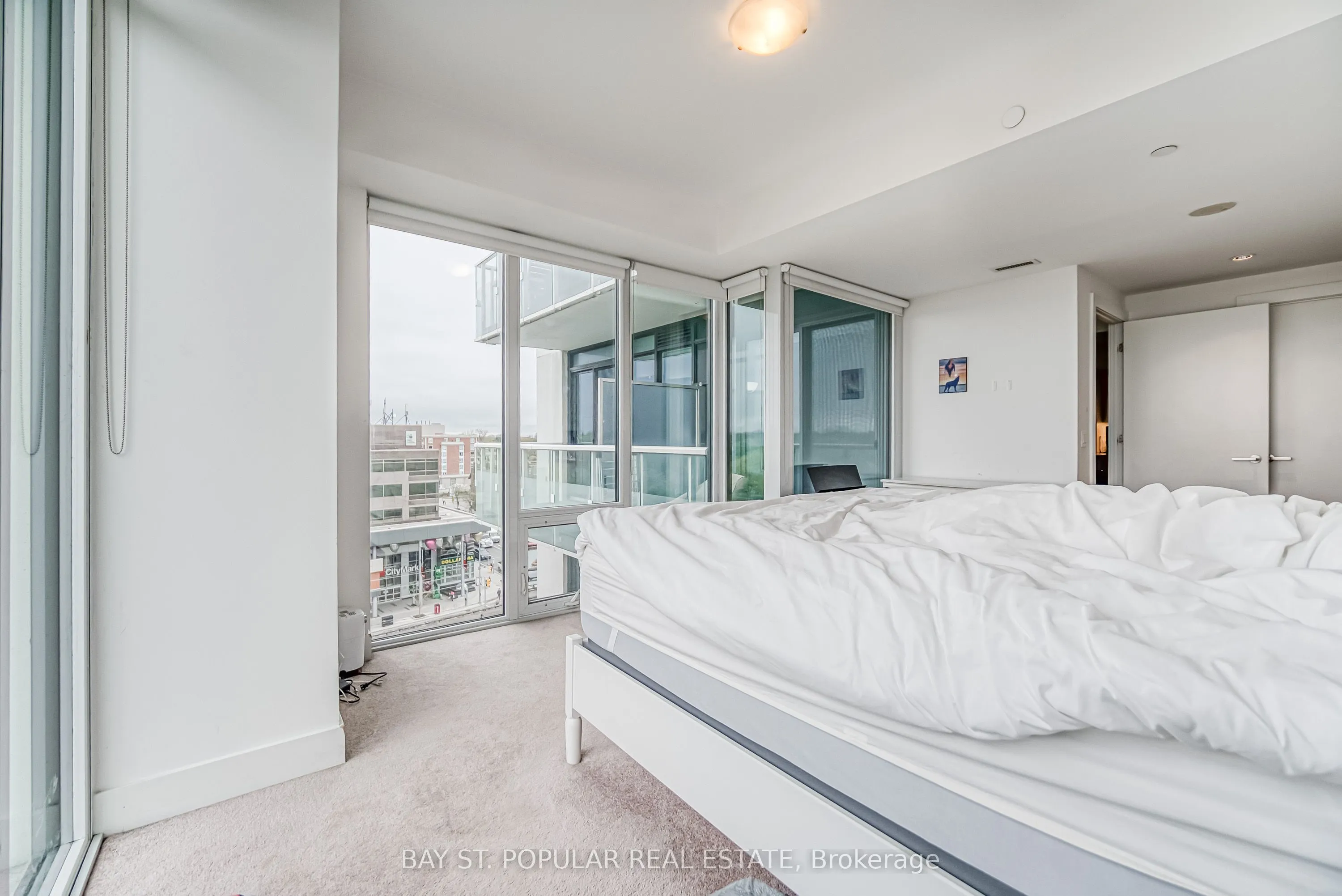3018 Yonge Street, #803
