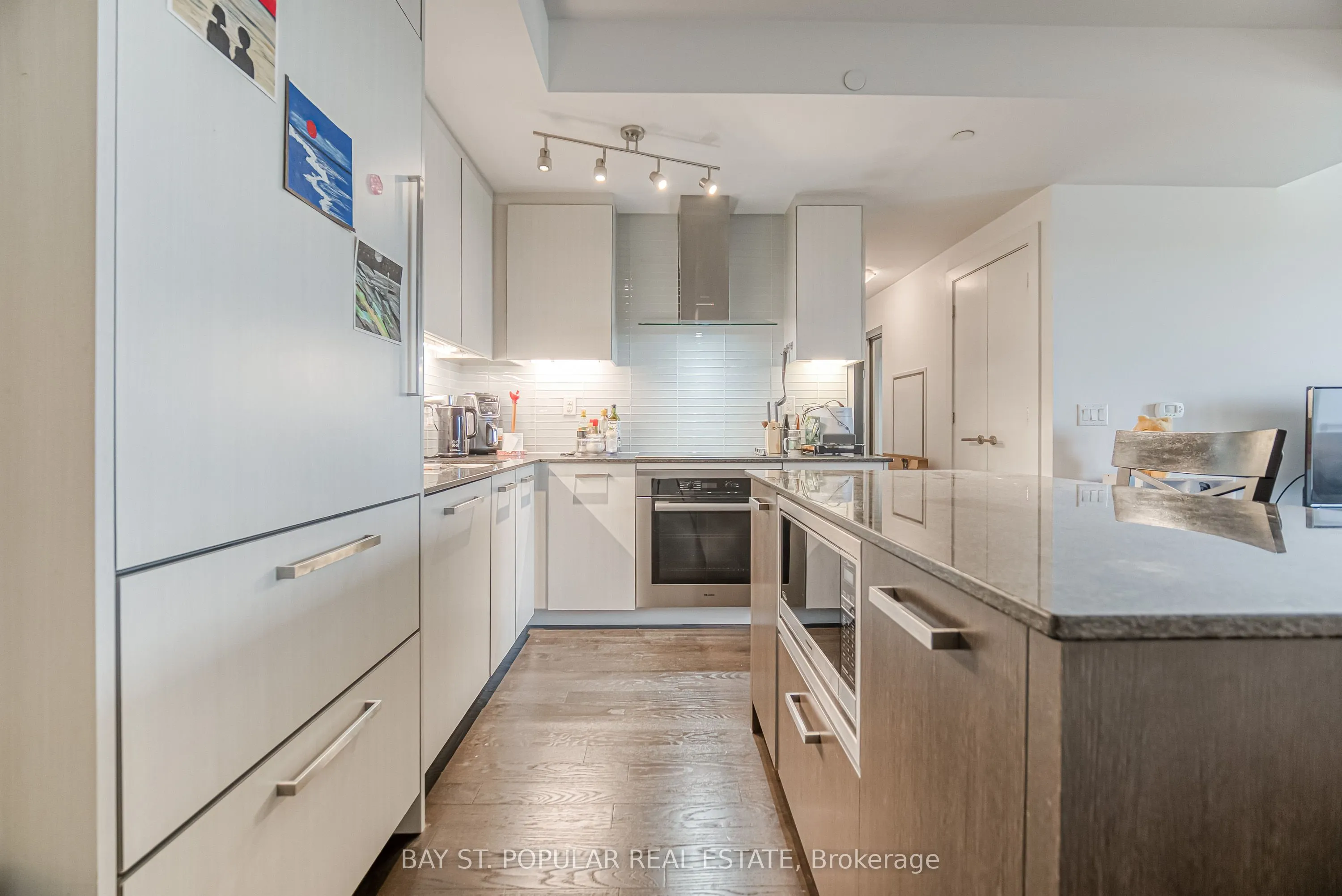 3018 Yonge Street, #803