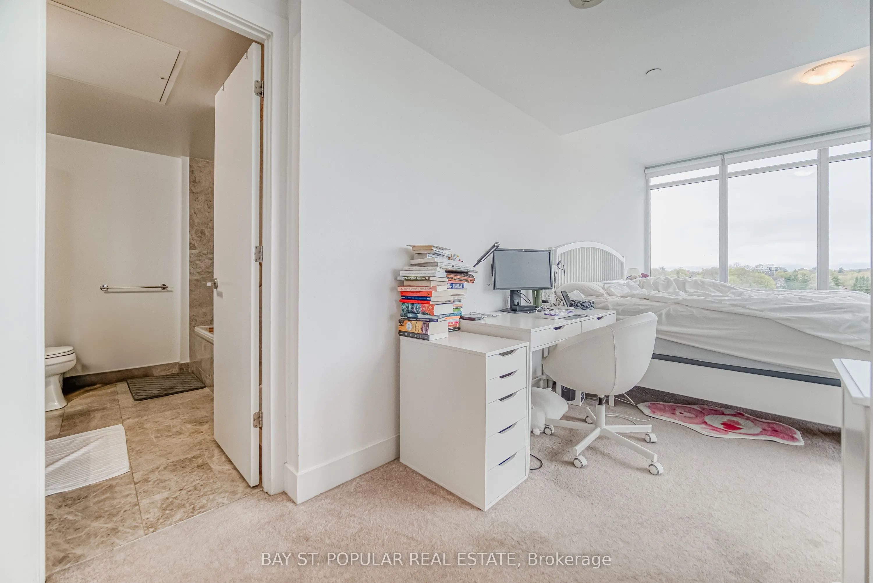 3018 Yonge Street, #803