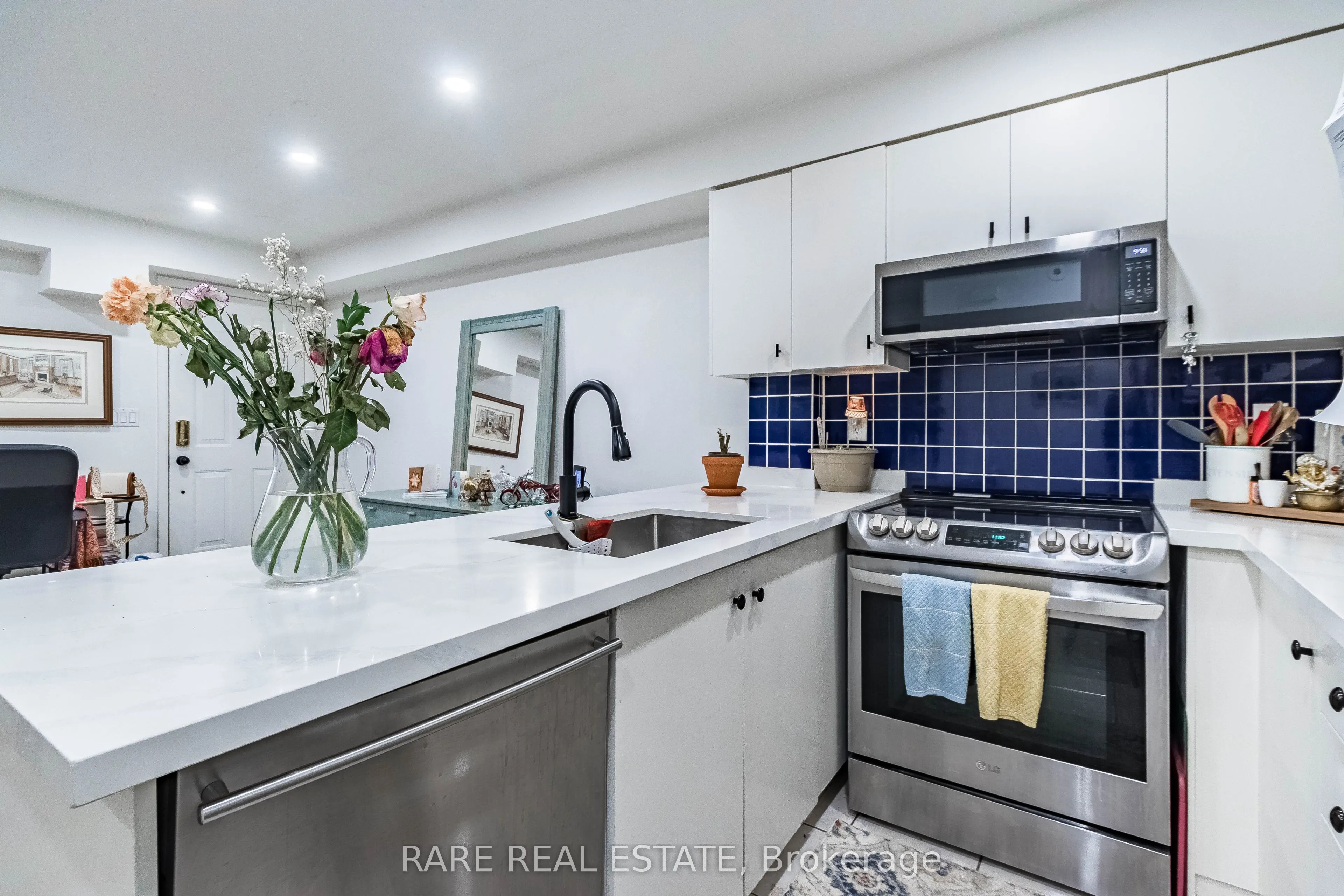 415 Jarvis Street, #144