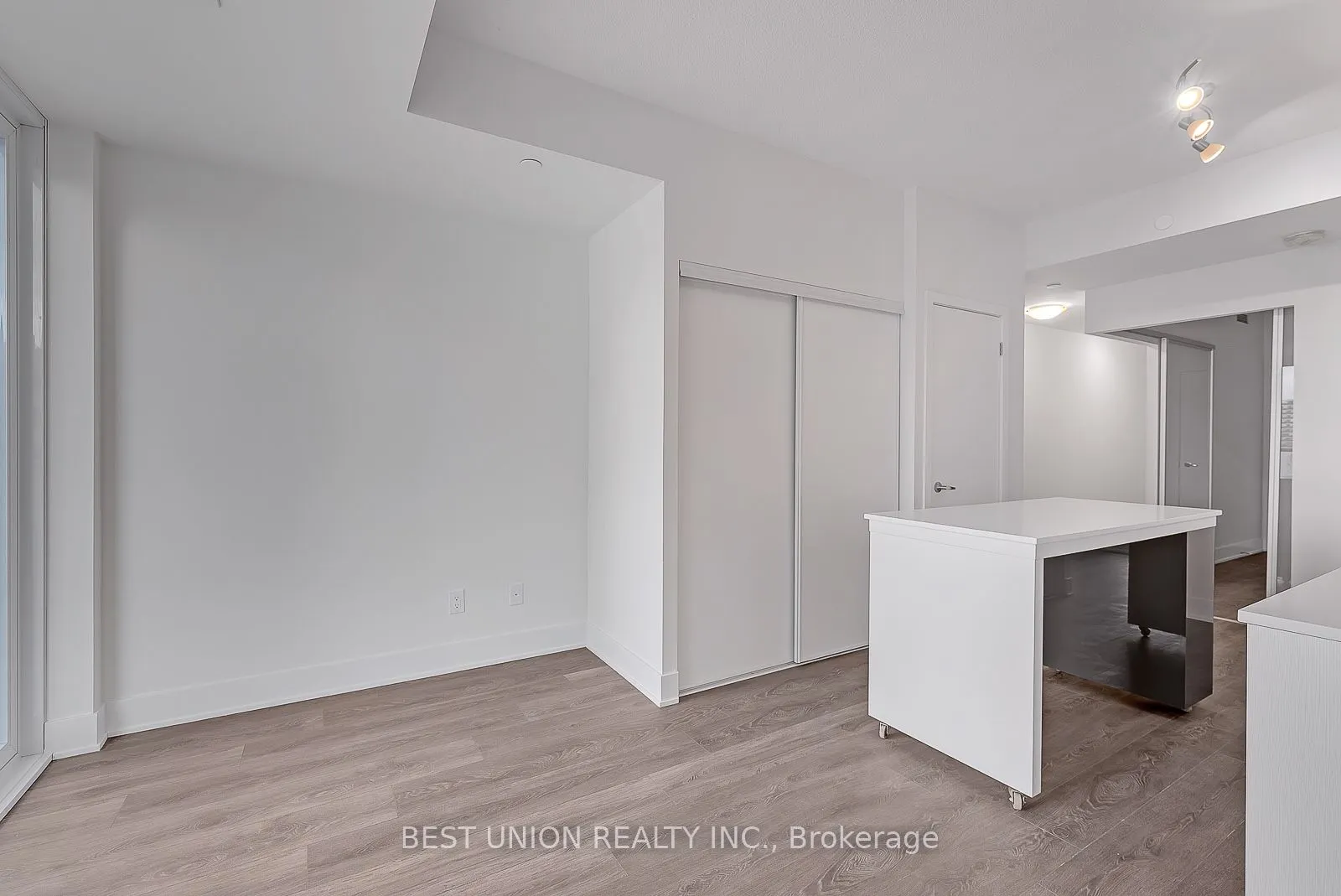 188 Fairview Mall Drive, #703