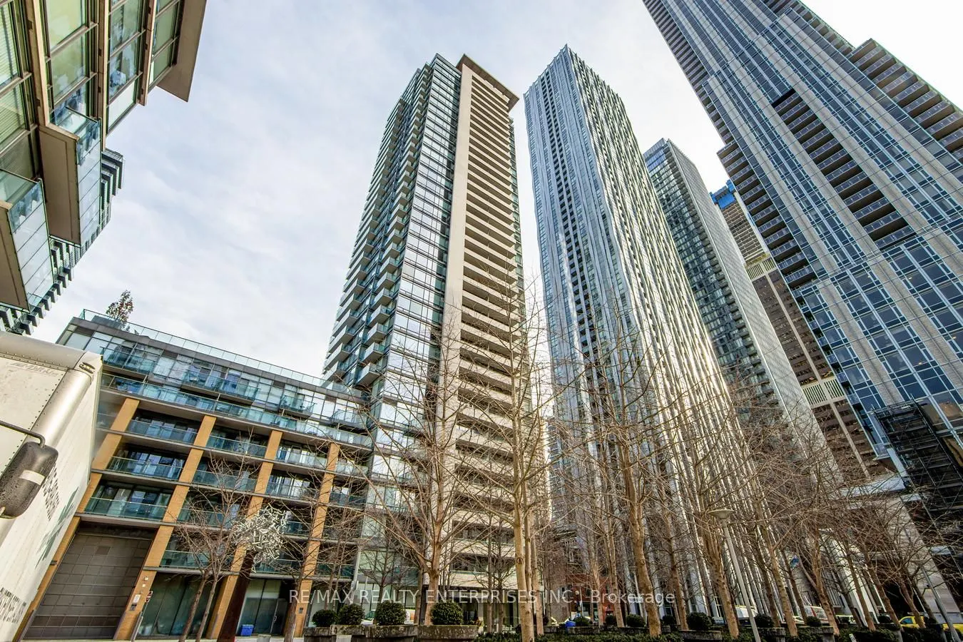 18 Yorkville Avenue, #315