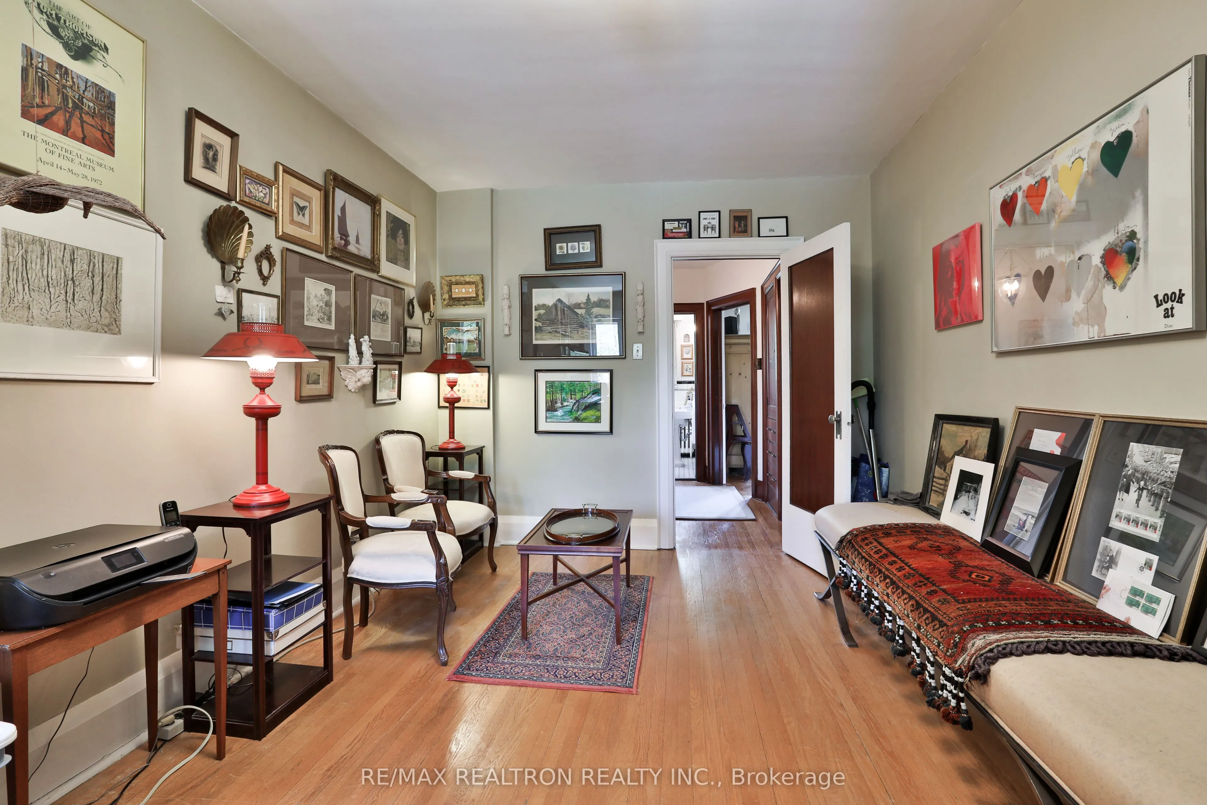 814 Duplex Avenue