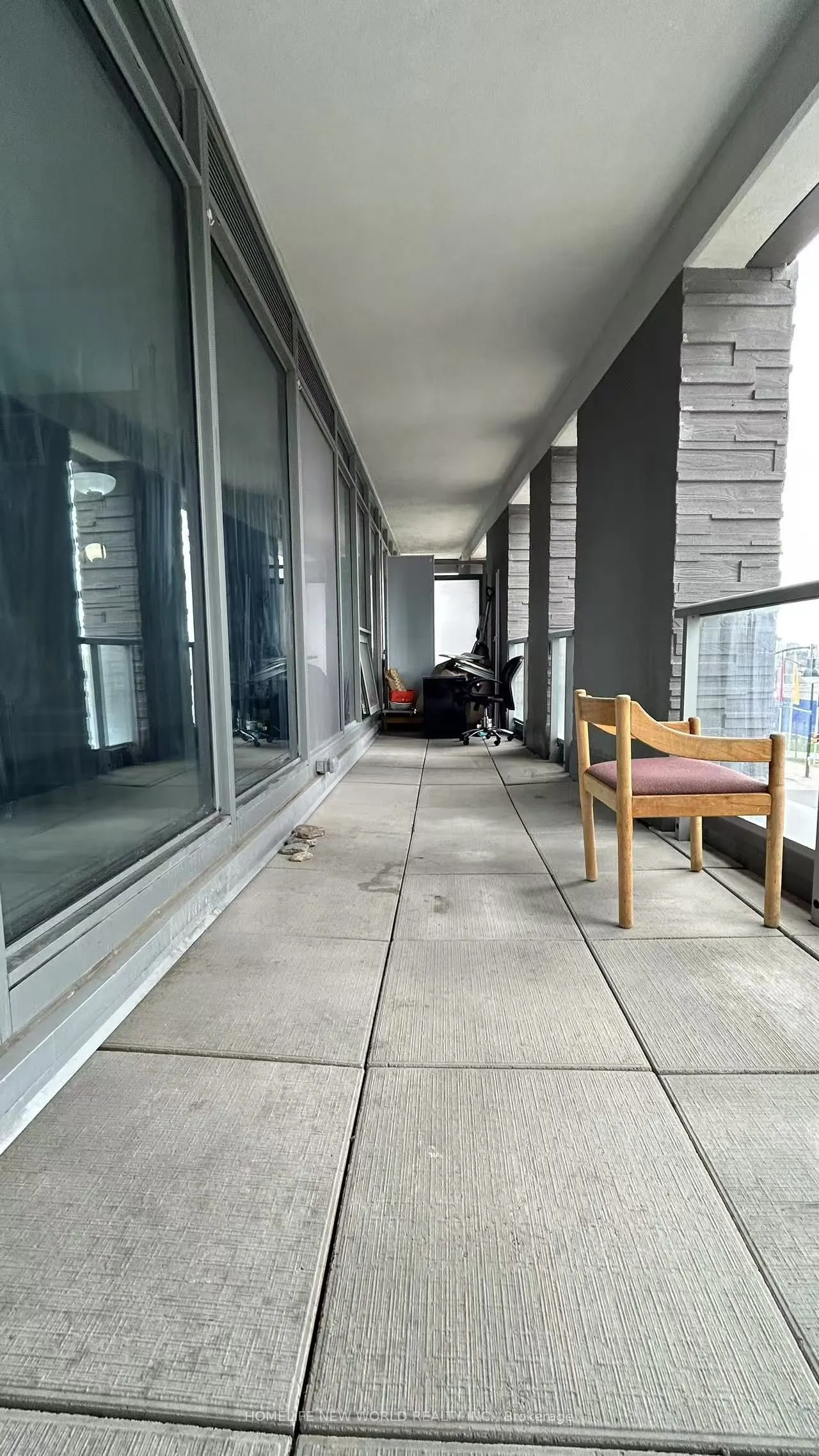 72 Esther Shiner Boulevard, #221
