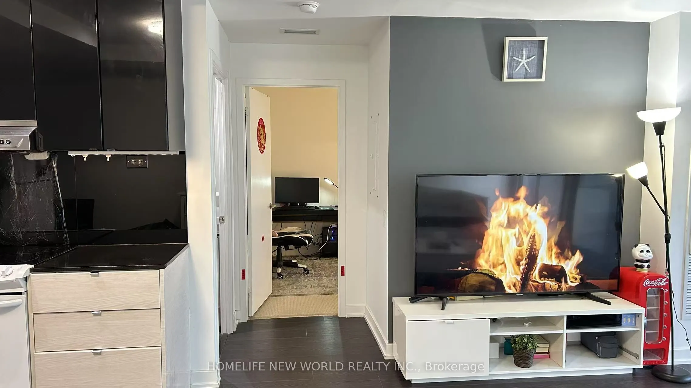 72 Esther Shiner Boulevard, #221