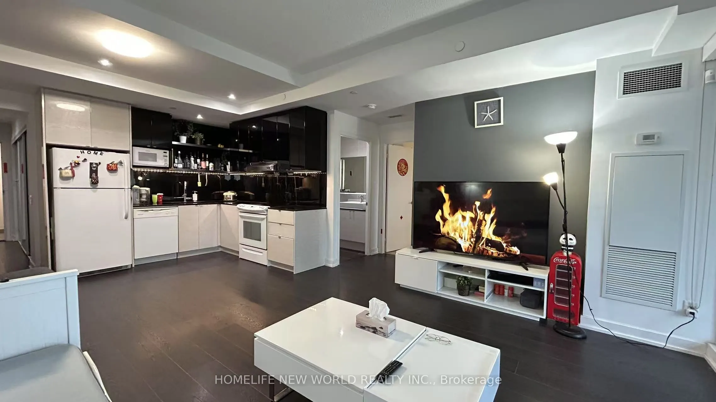 72 Esther Shiner Boulevard, #221