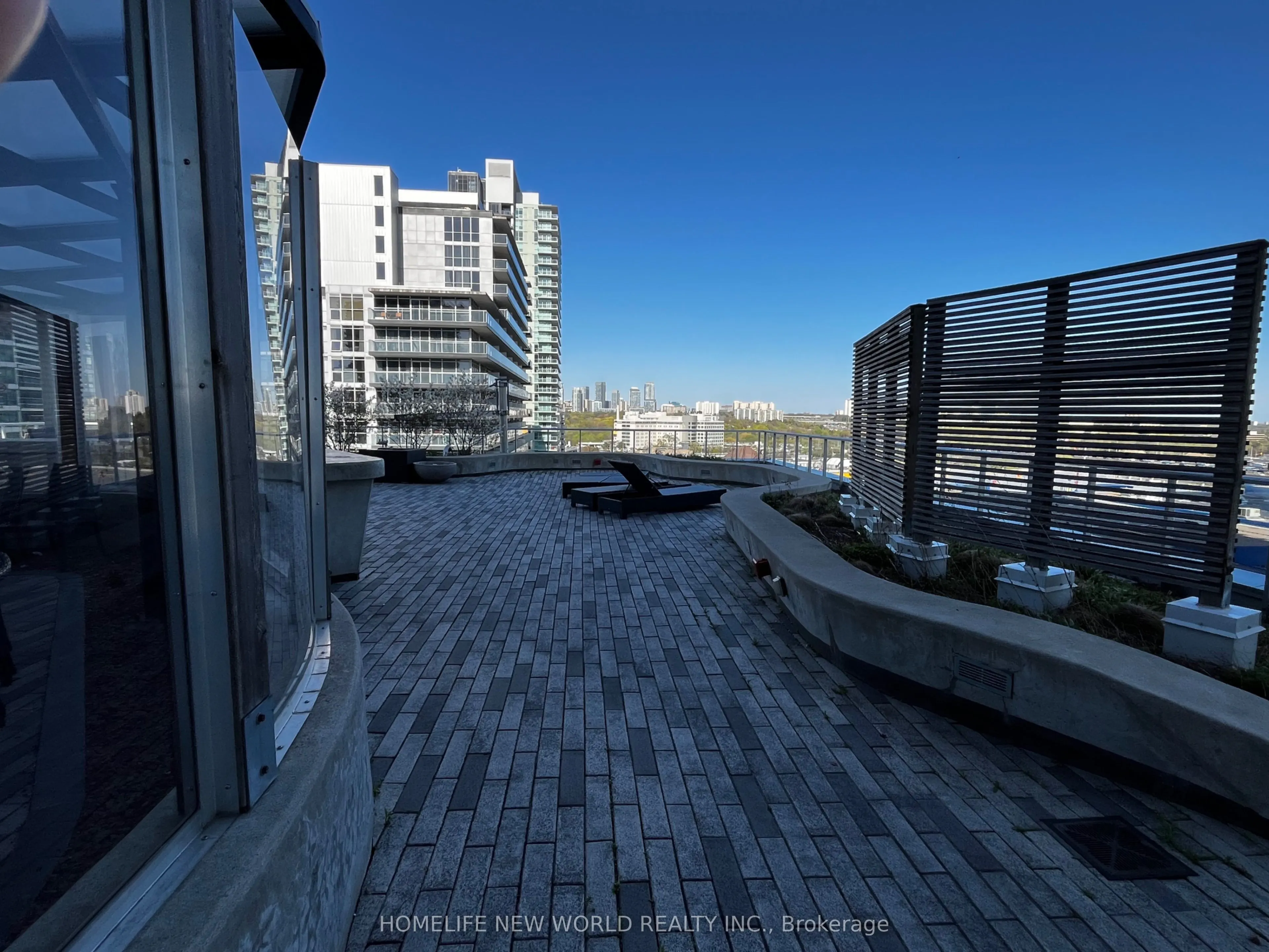 72 Esther Shiner Boulevard, #221