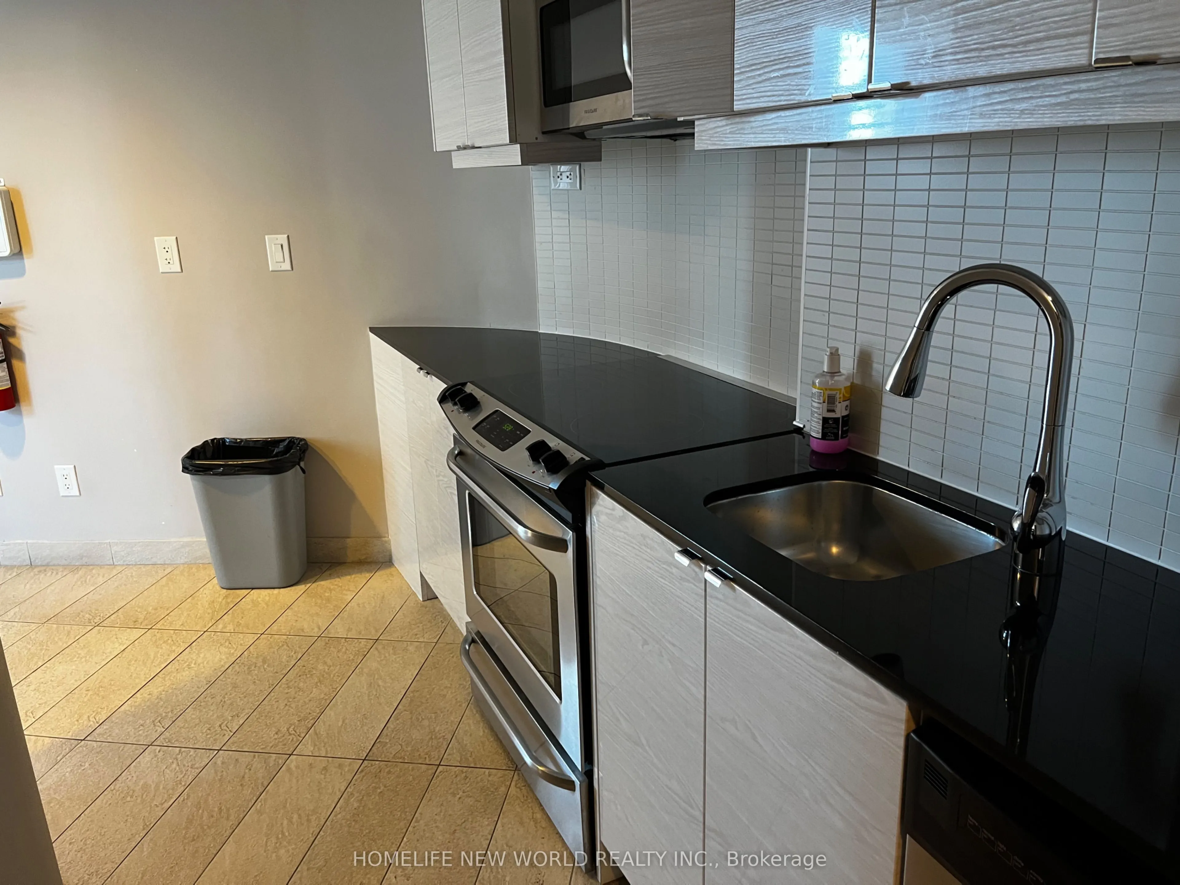72 Esther Shiner Boulevard, #221