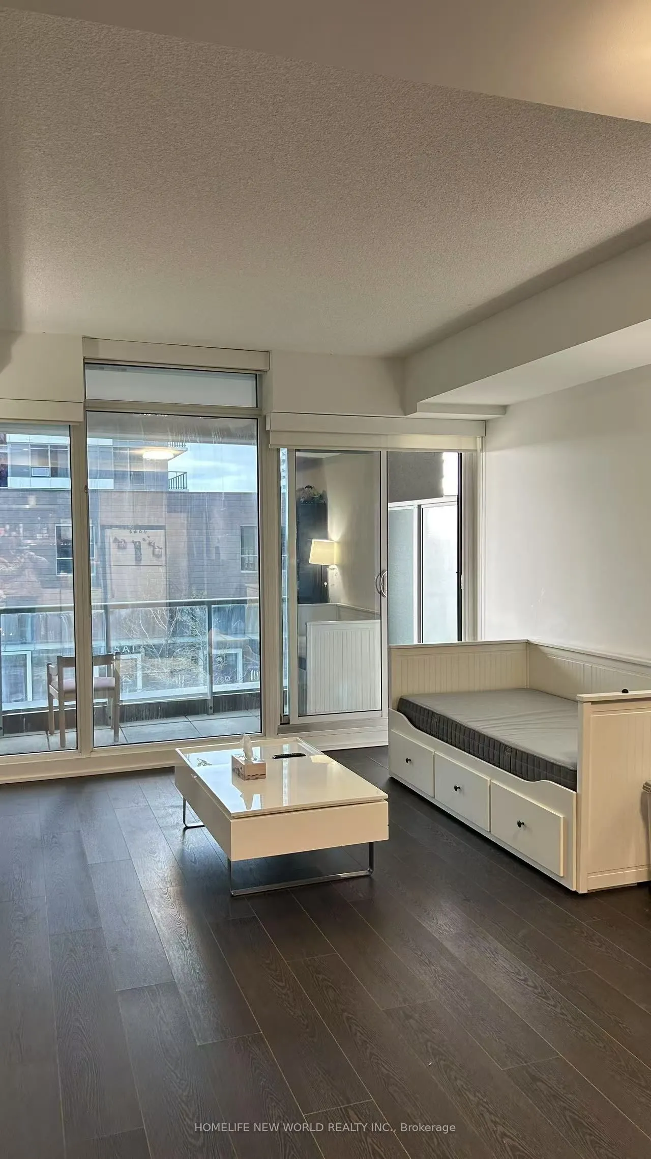 72 Esther Shiner Boulevard, #221