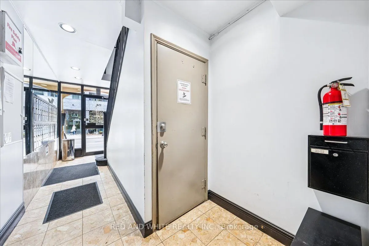 114 Vaughan Road, #103