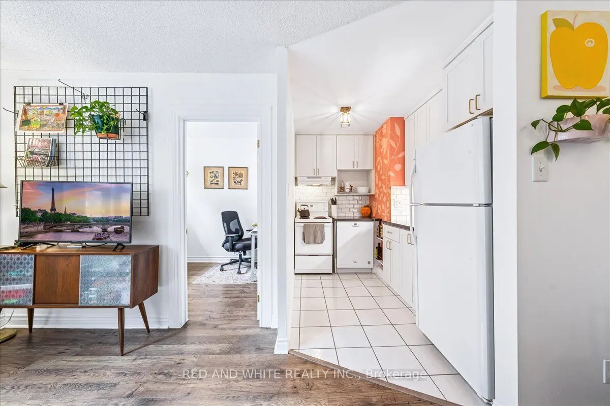 114 Vaughan Road, #103