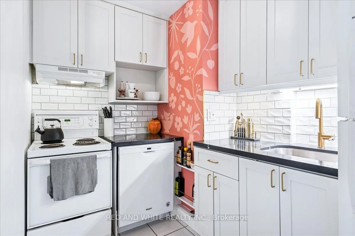 114 Vaughan Road, #103