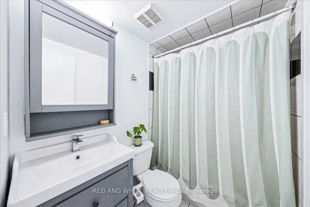 114 Vaughan Road, #103