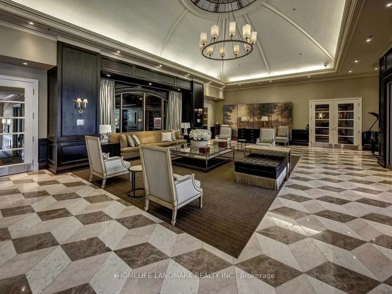 20 Burkebrook Place, #221