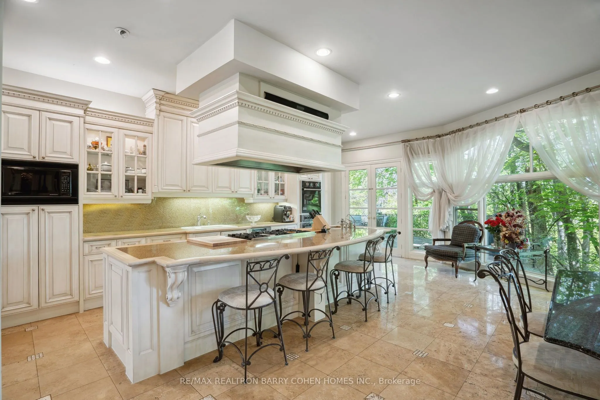 340 Riverview Drive
