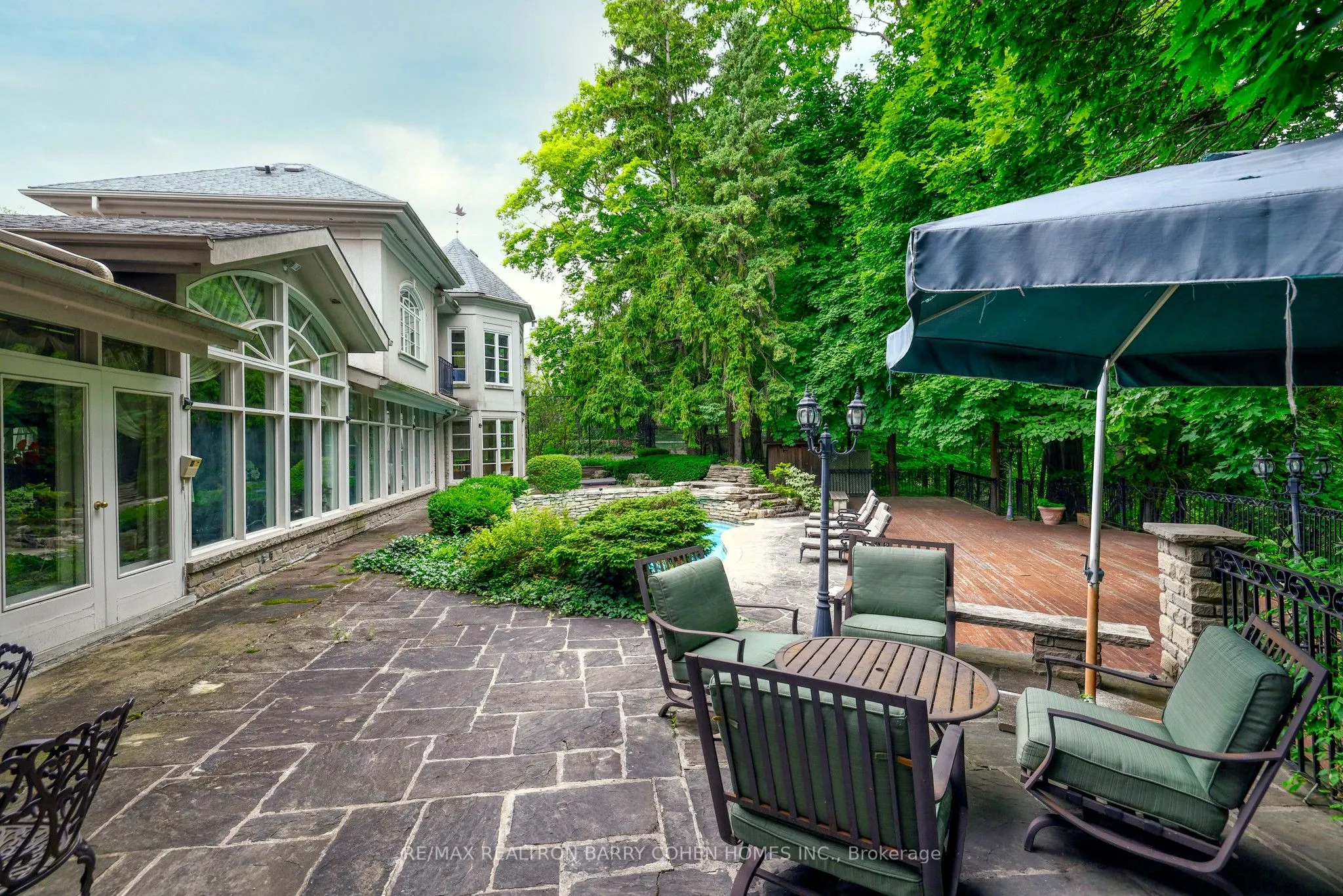 340 Riverview Drive
