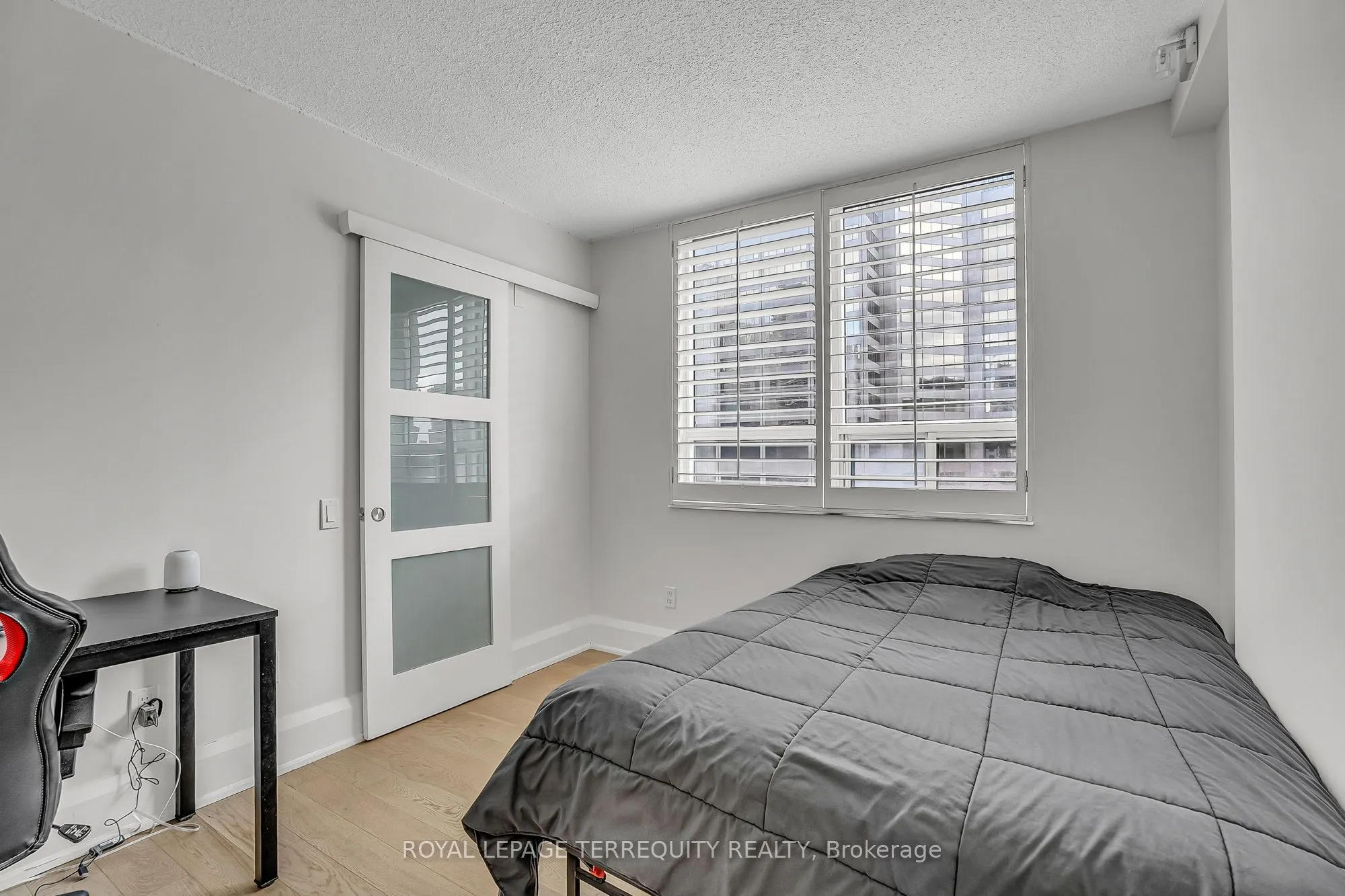 71 Simcoe Street, #2103