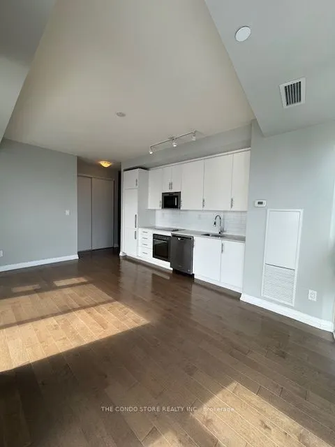 460 Adelaide Street E, #1911