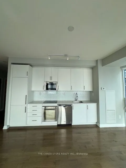 460 Adelaide Street E, #1911