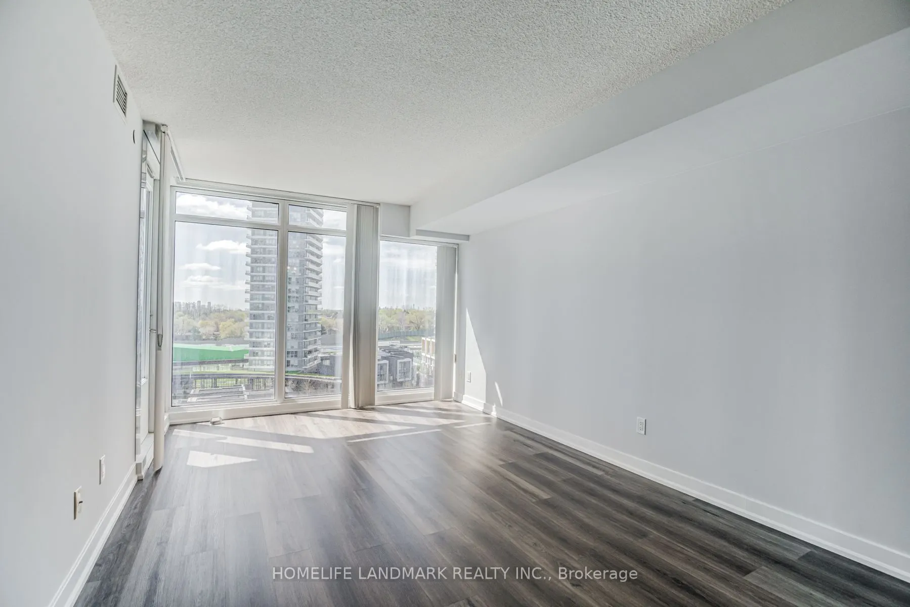 72 Esther Shiner Boulevard, #1003