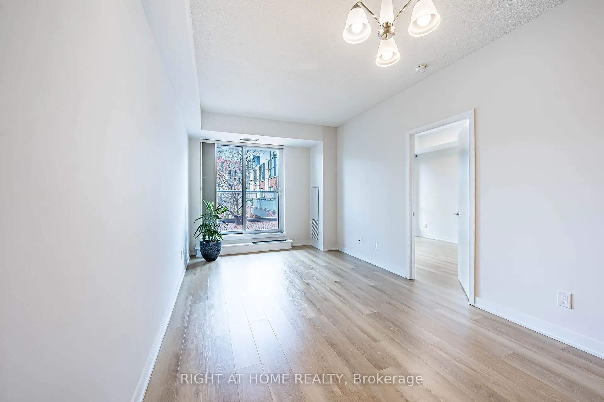 260 Sackville Street, #201