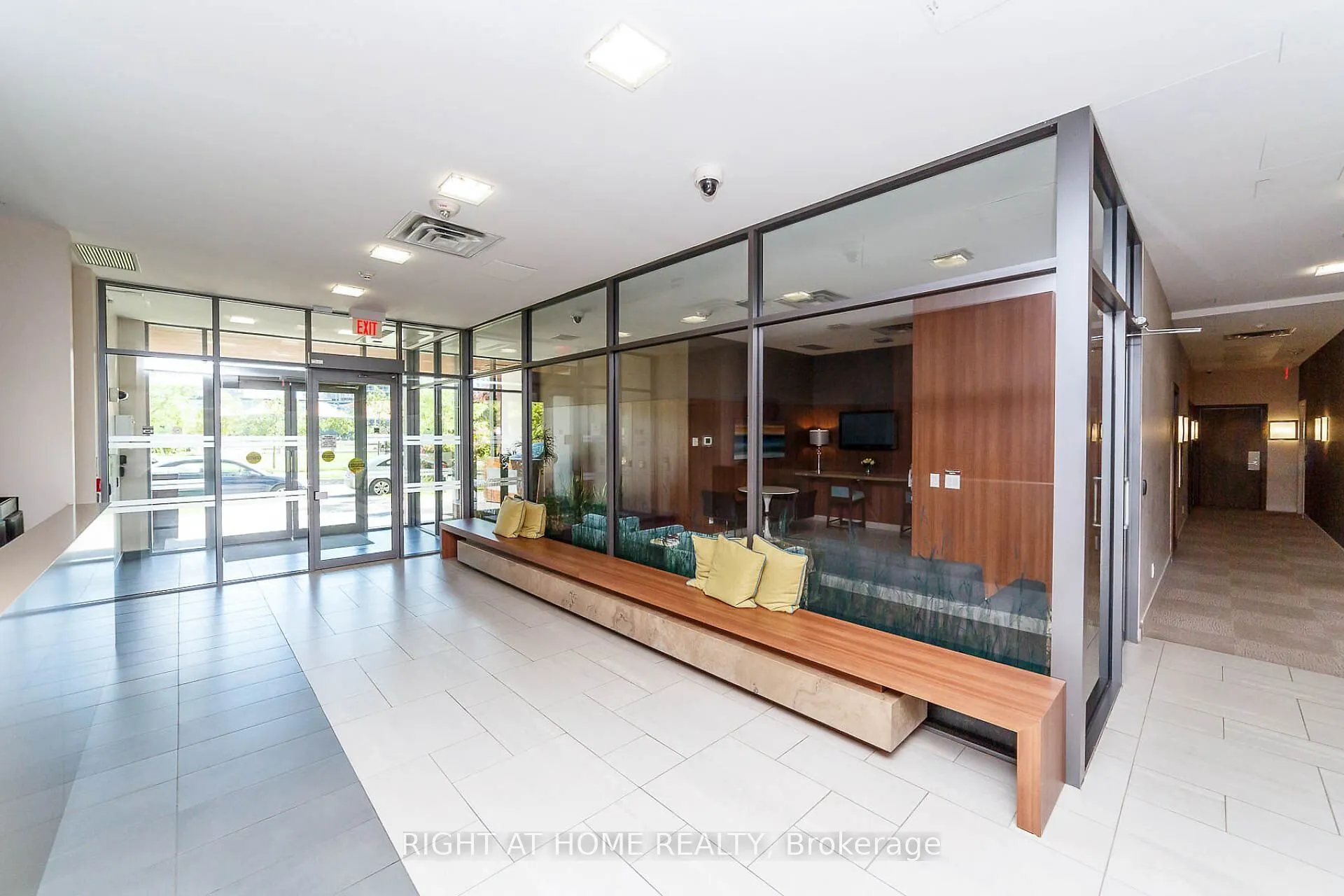 260 Sackville Street, #201