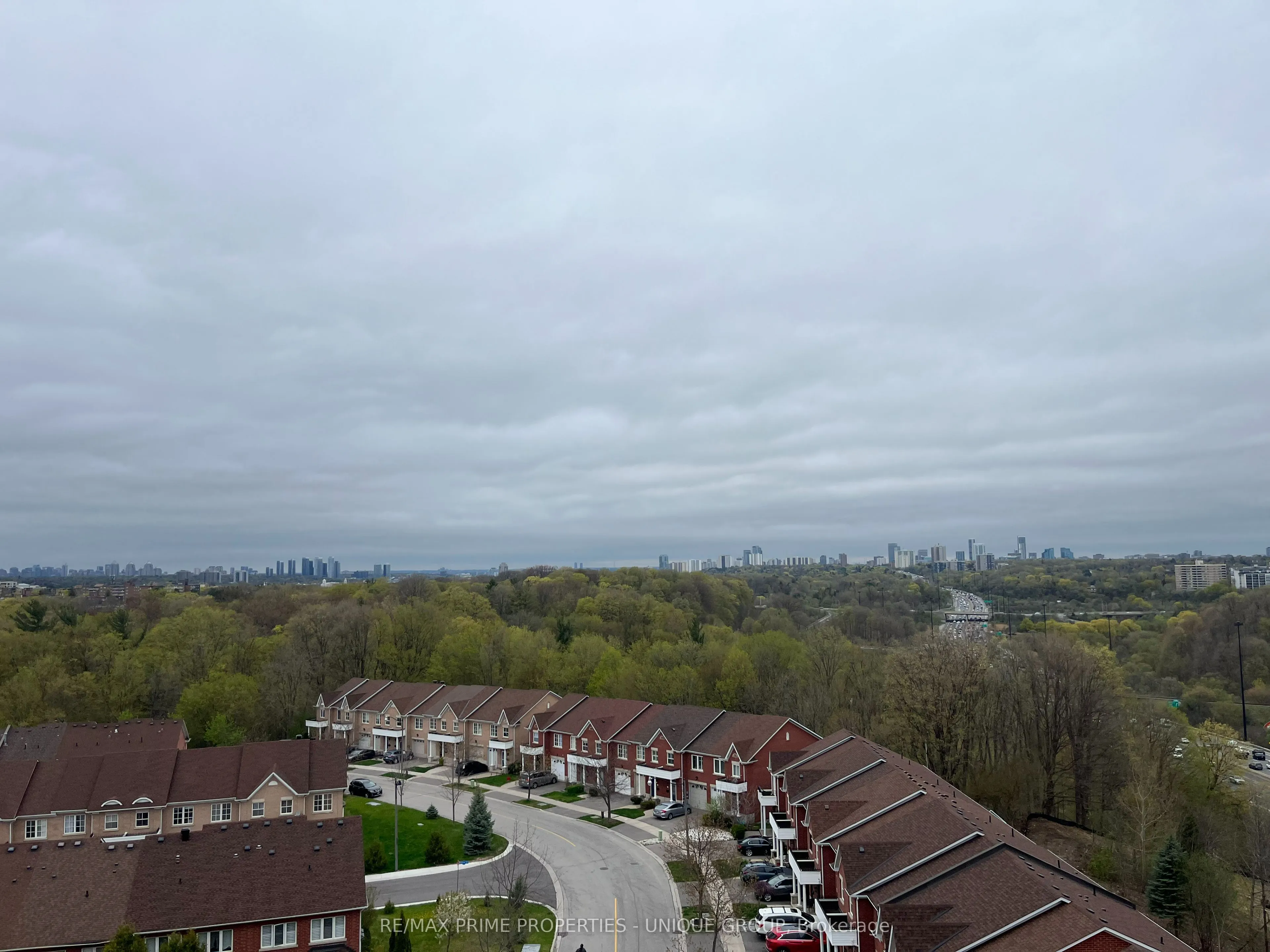 120 Dallimore Circle, #907
