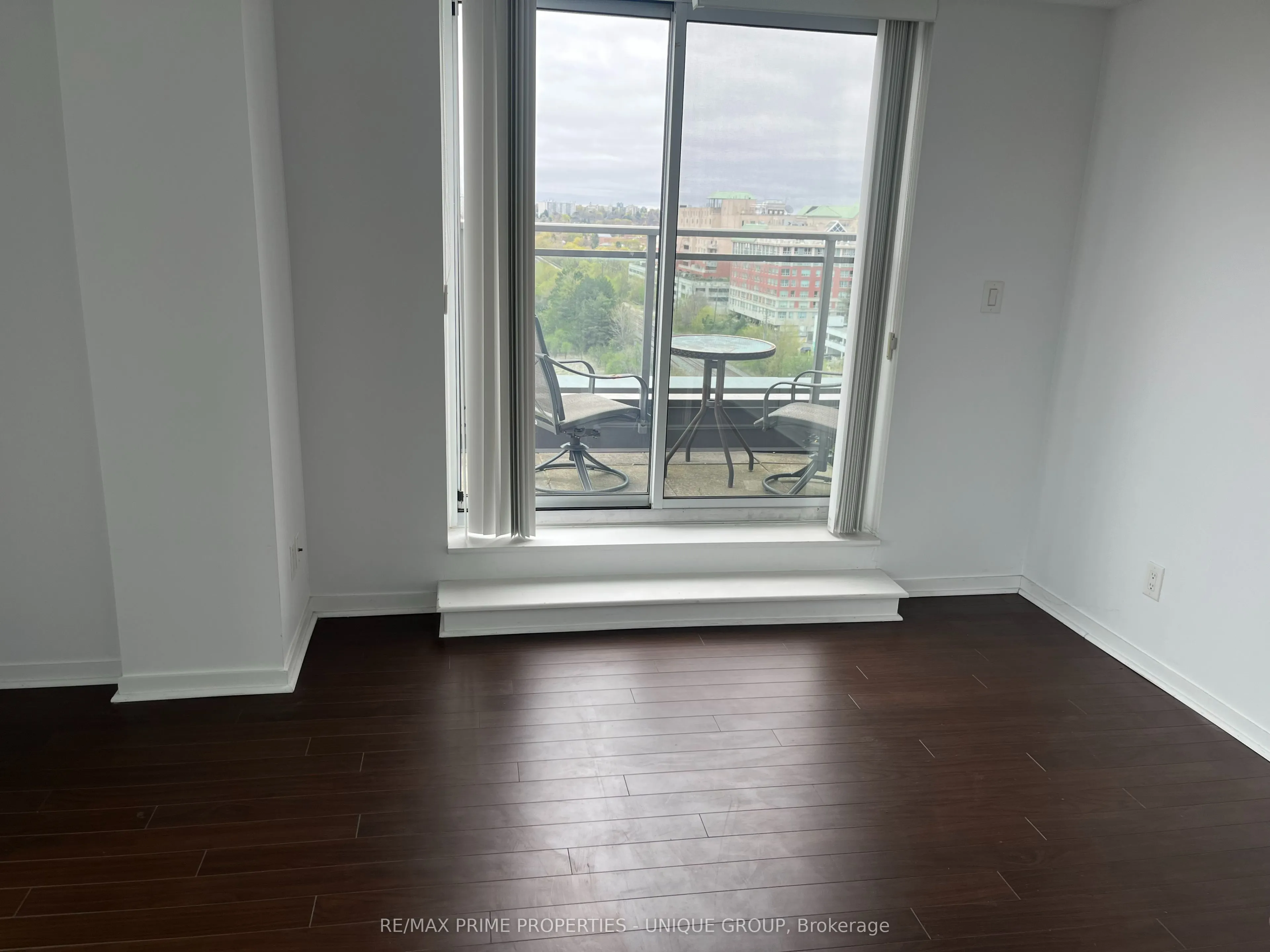 120 Dallimore Circle, #907
