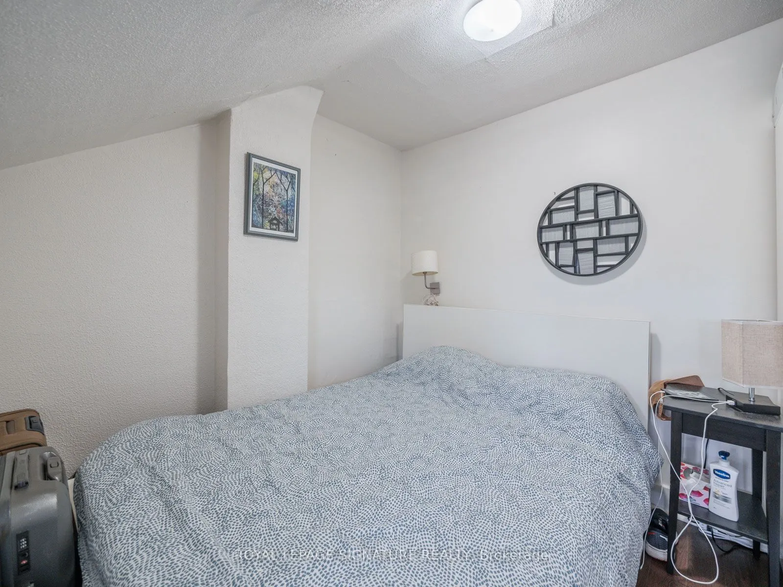 725 Dovercourt Road