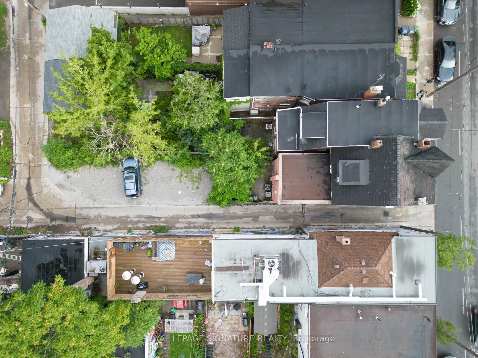 725 Dovercourt Road
