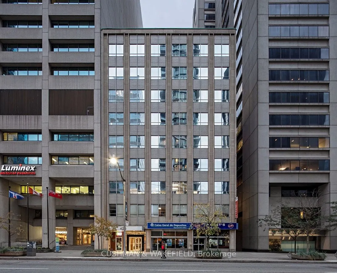 425 University Avenue, #900
