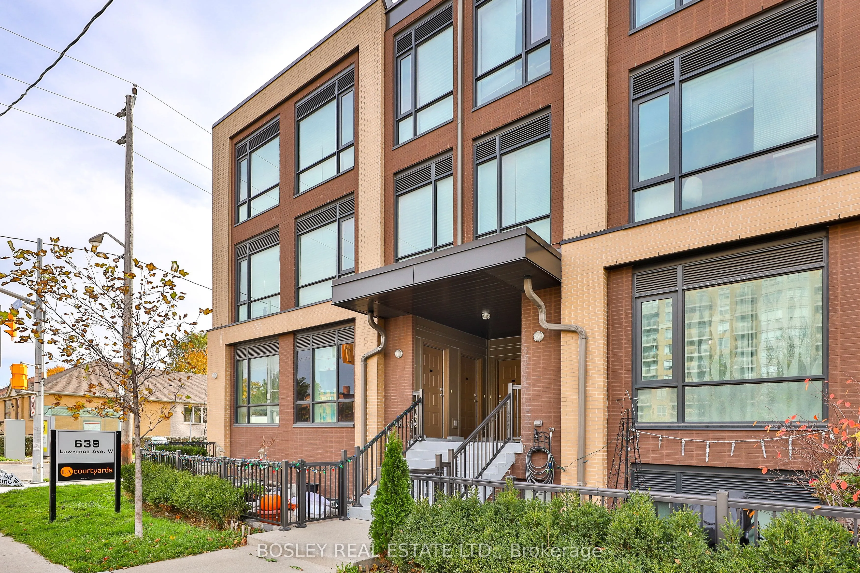 639 Lawrence Avenue W, #302