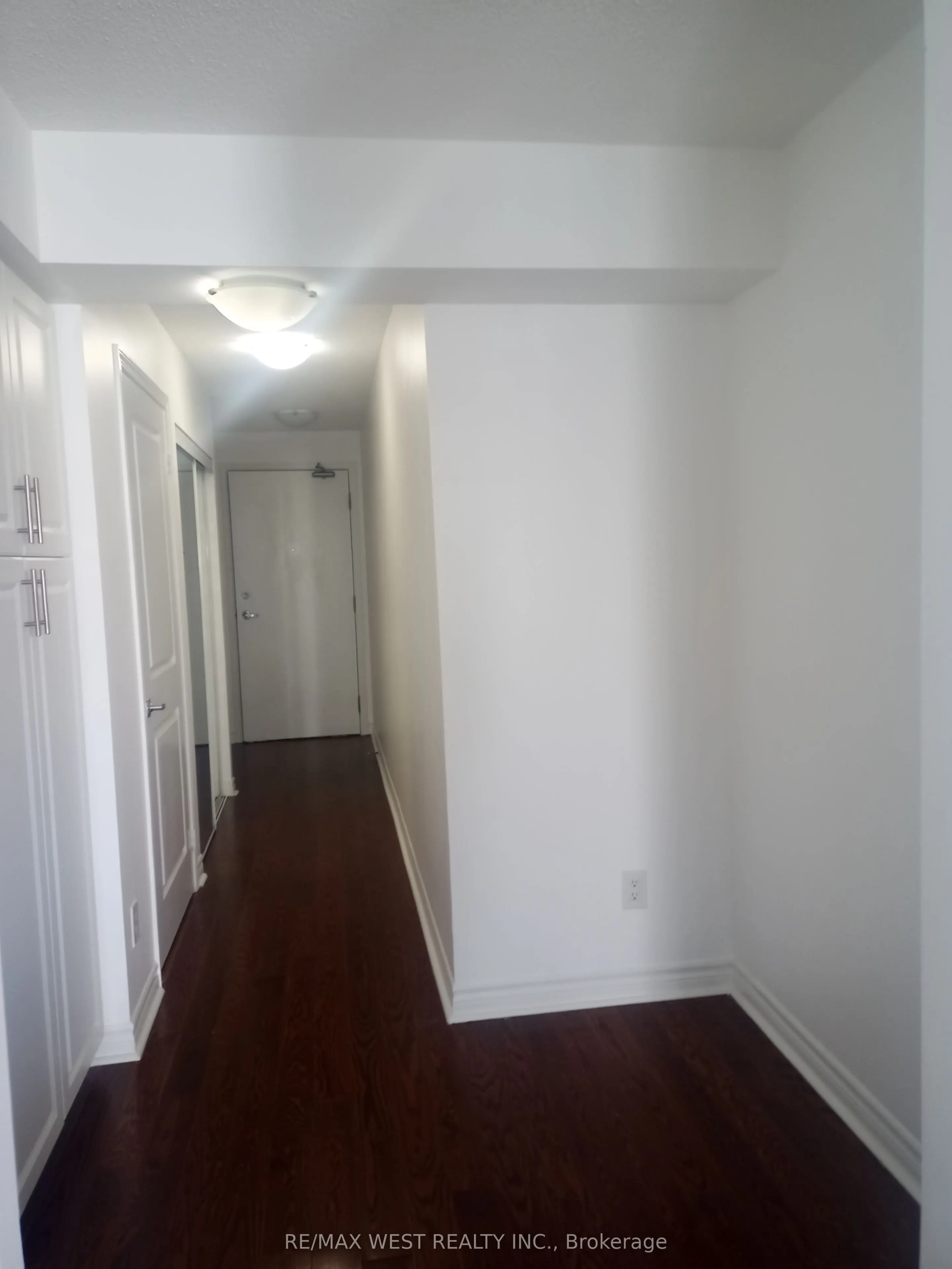 27 Rean Drive #522
