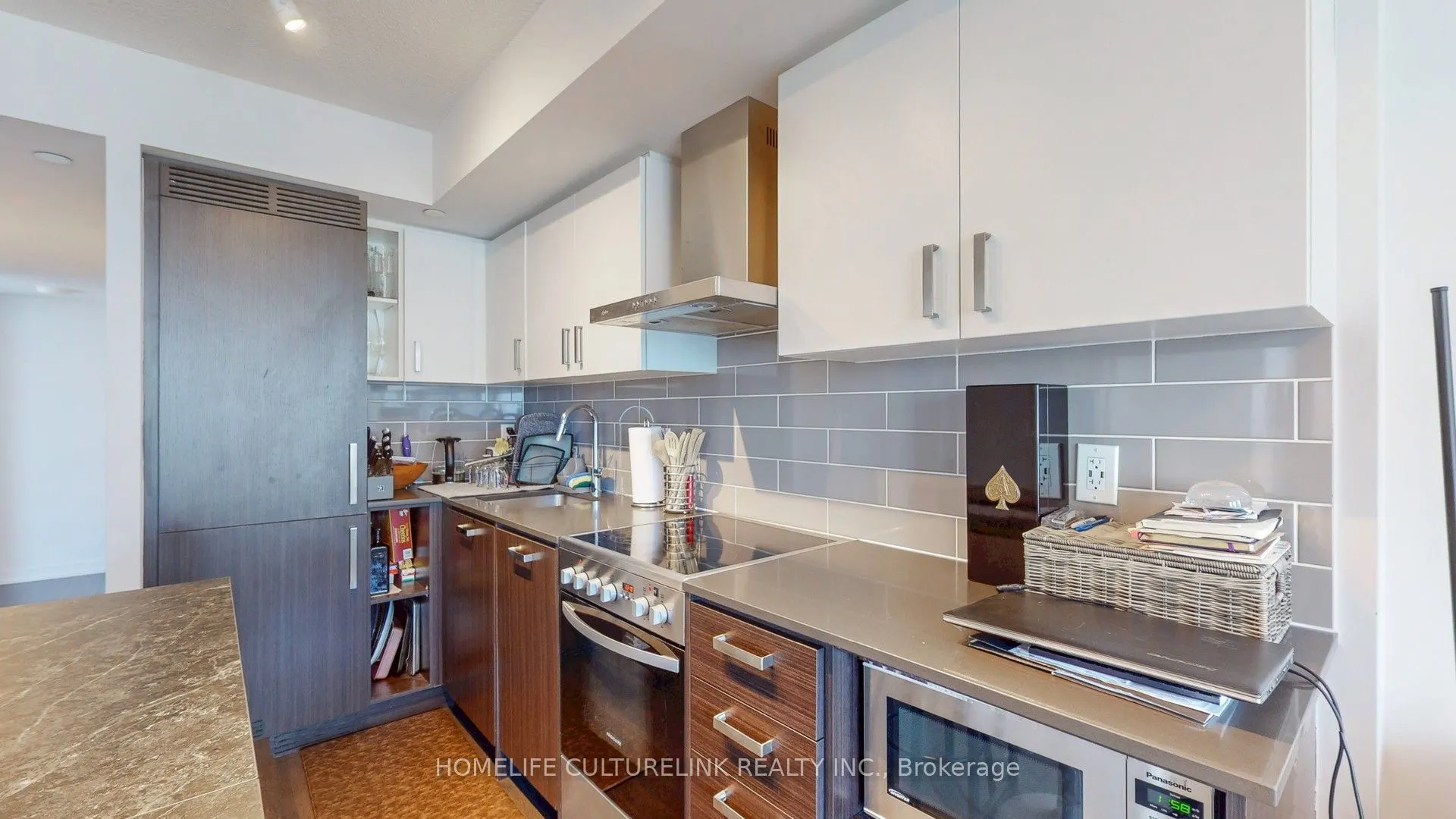 125 Redpath Avenue, #1501