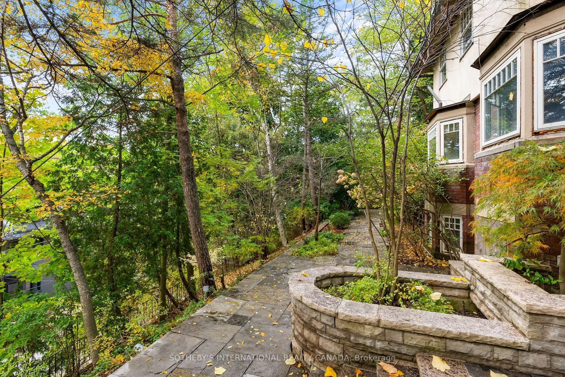 56 Roxborough Drive