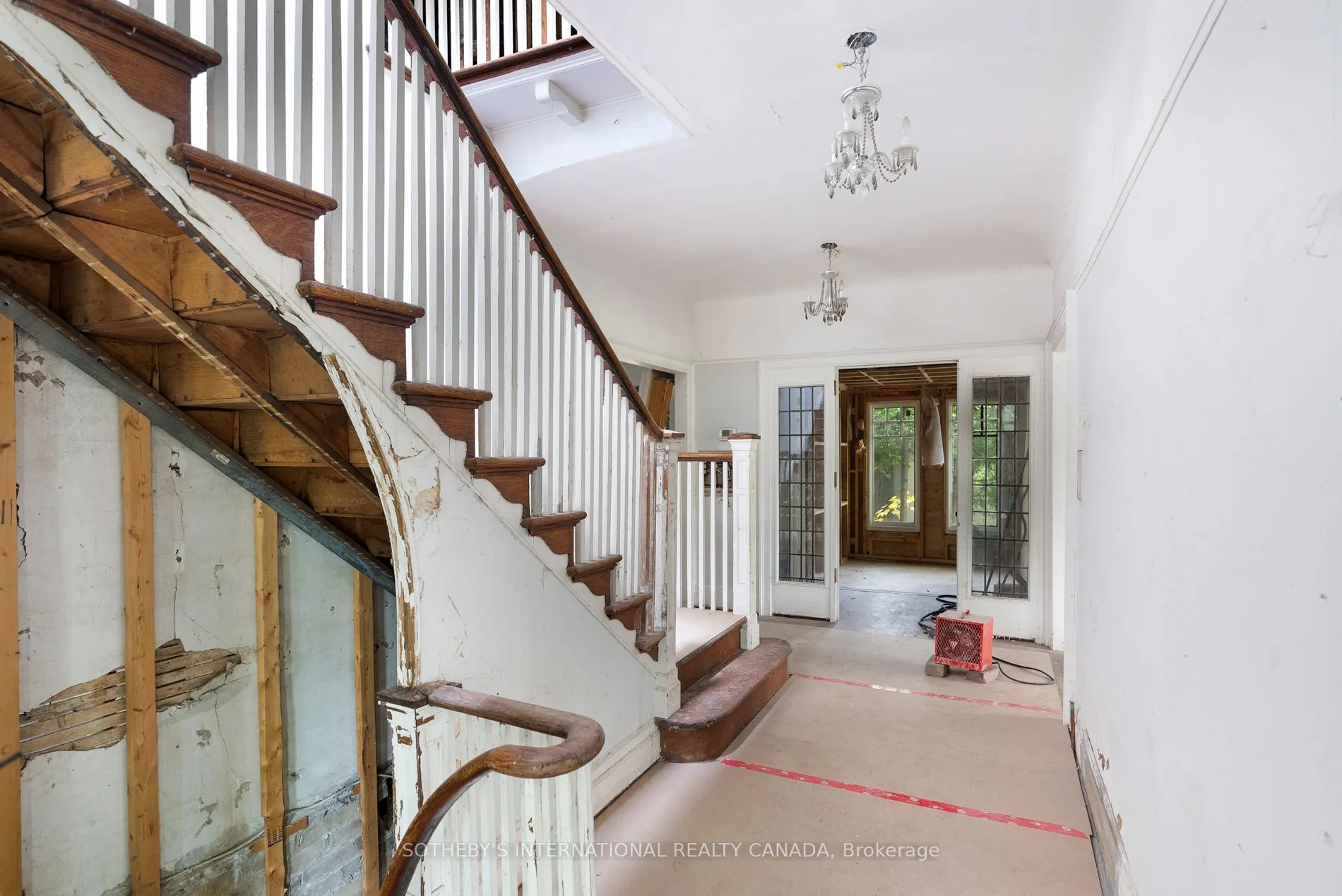 56 Roxborough Drive