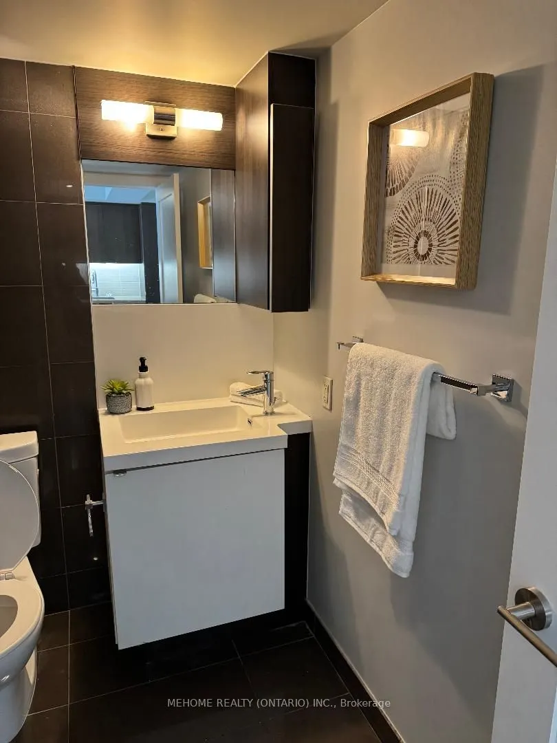 300 Front Street W, #602