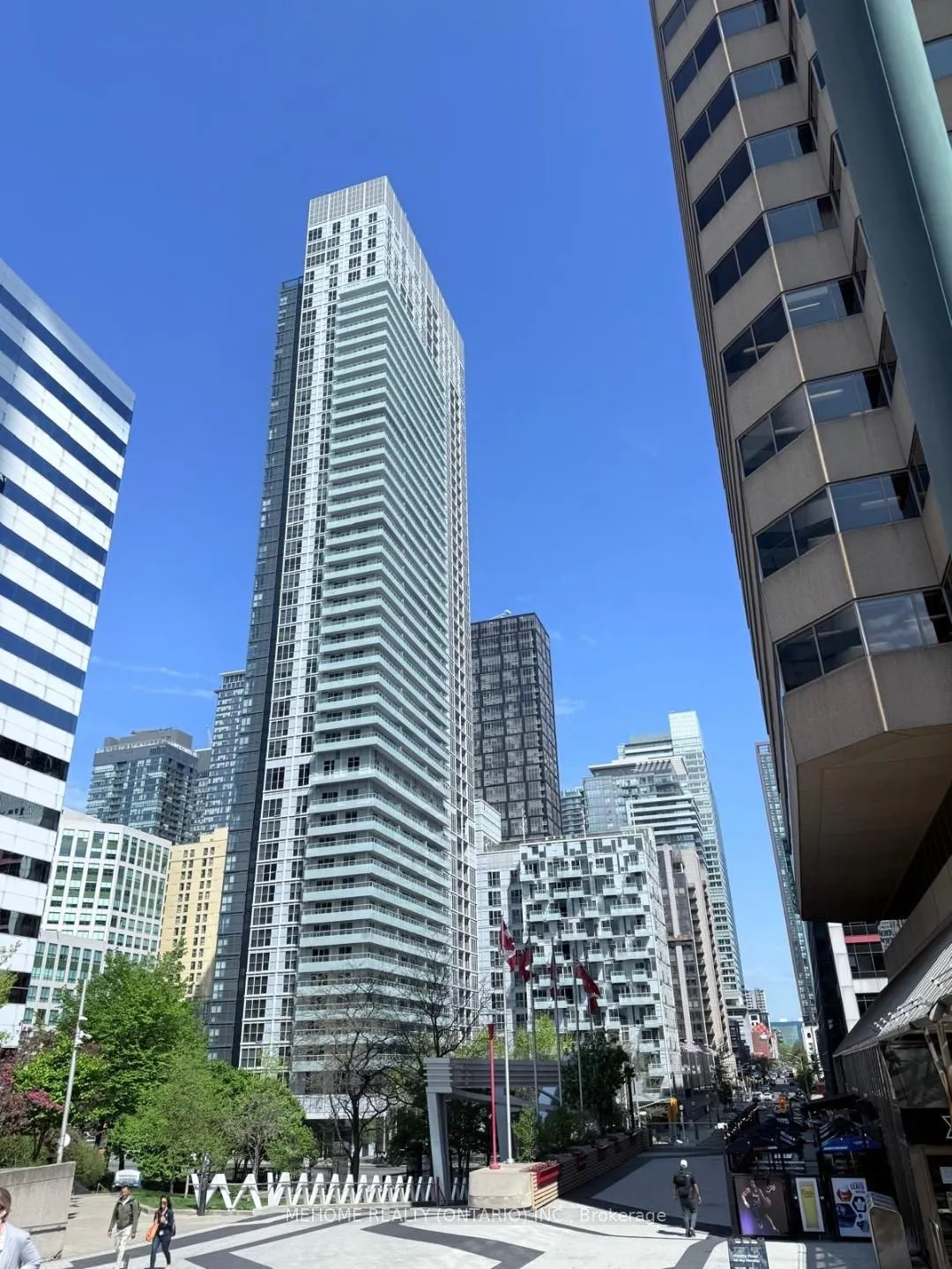 300 Front Street W, #602