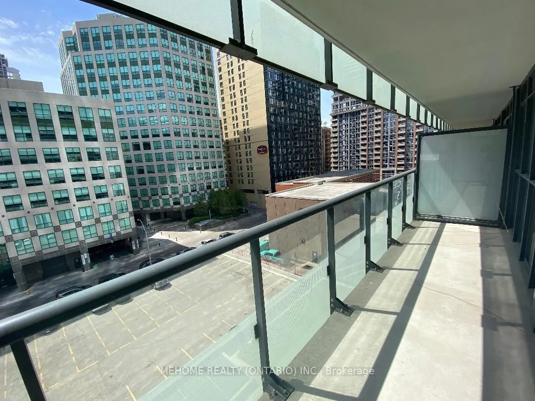 300 Front Street W, #602