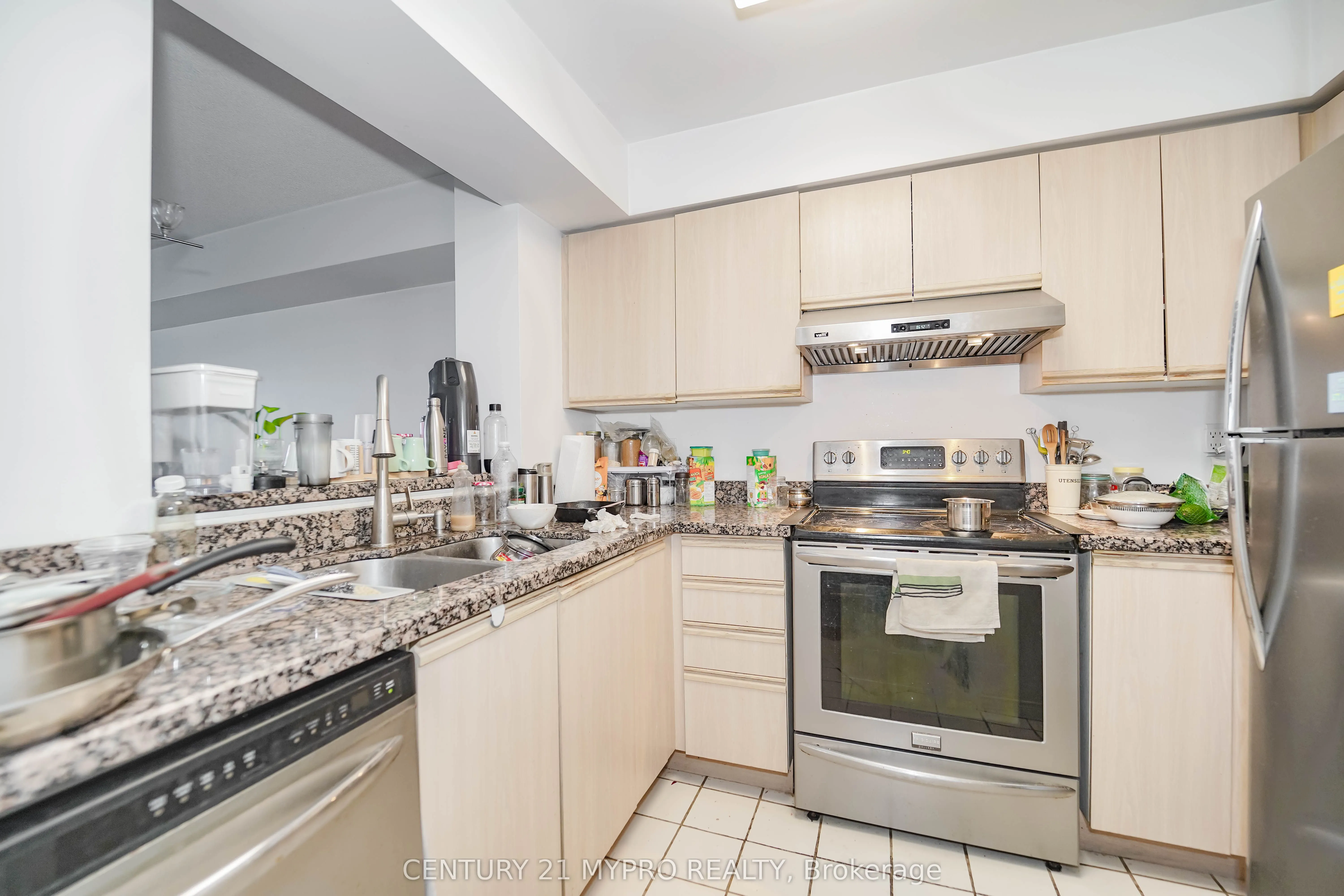 18 Hillcrest Avenue, #801