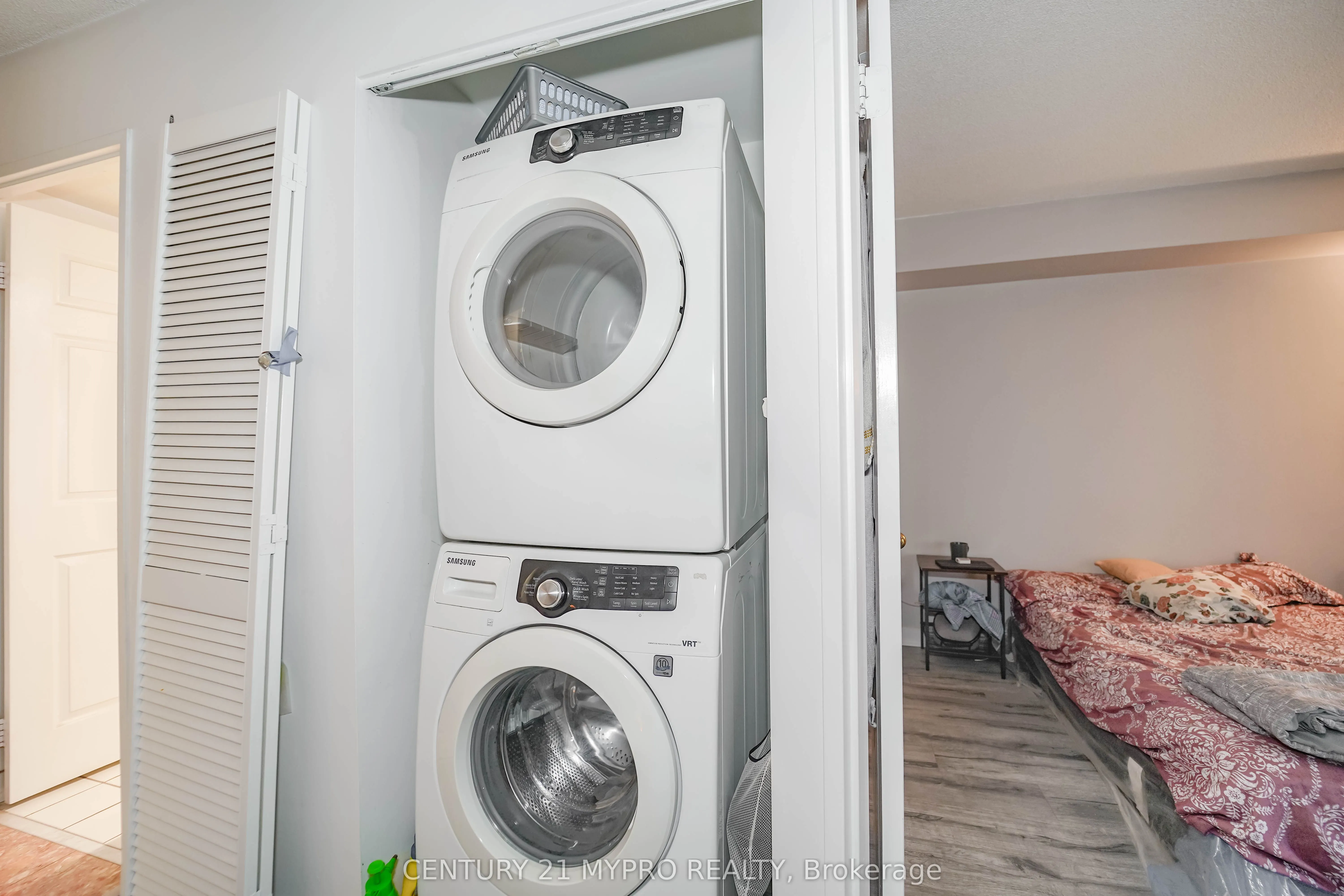 18 Hillcrest Avenue, #801