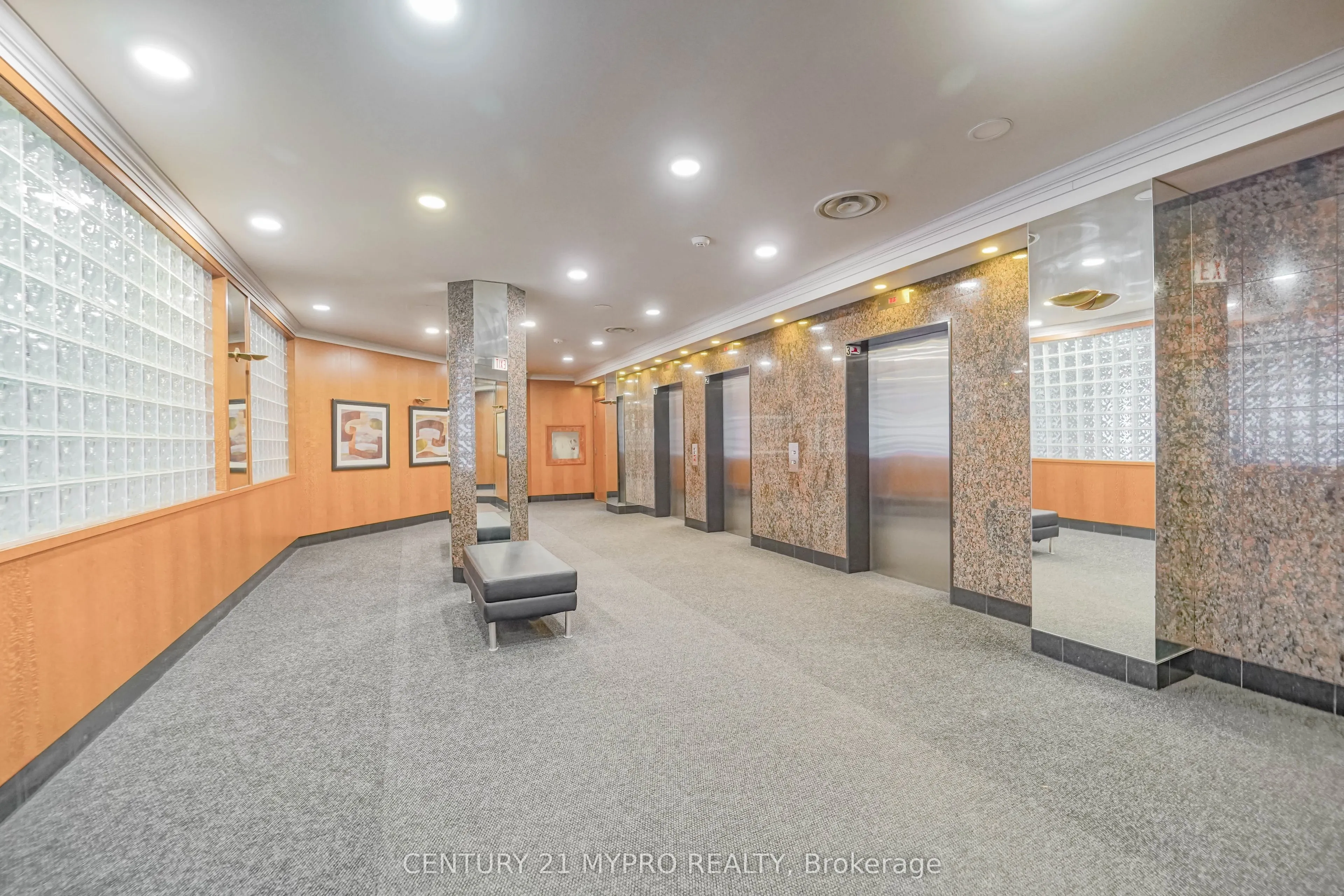 18 Hillcrest Avenue, #801