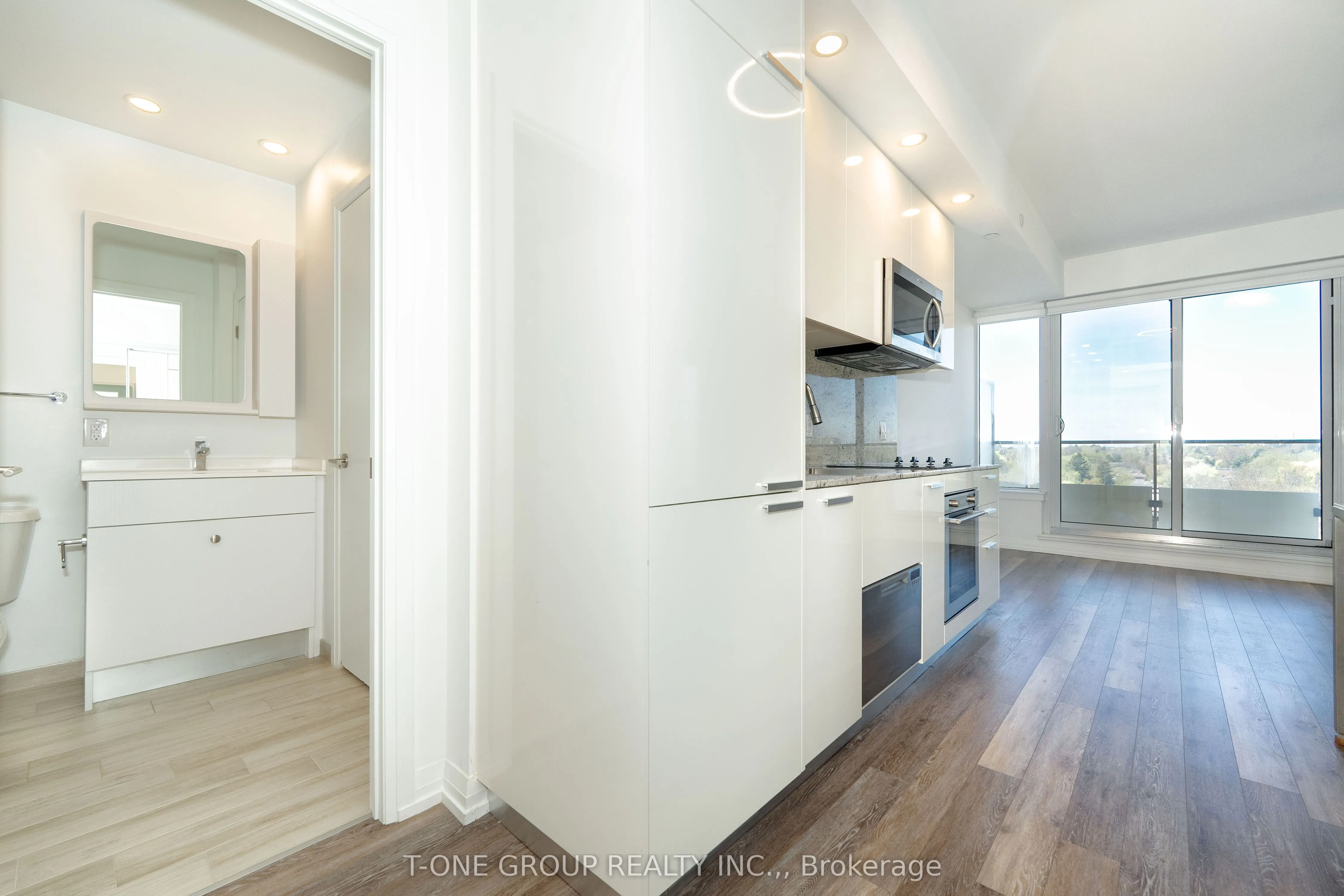 75 Canterbury Place #910
