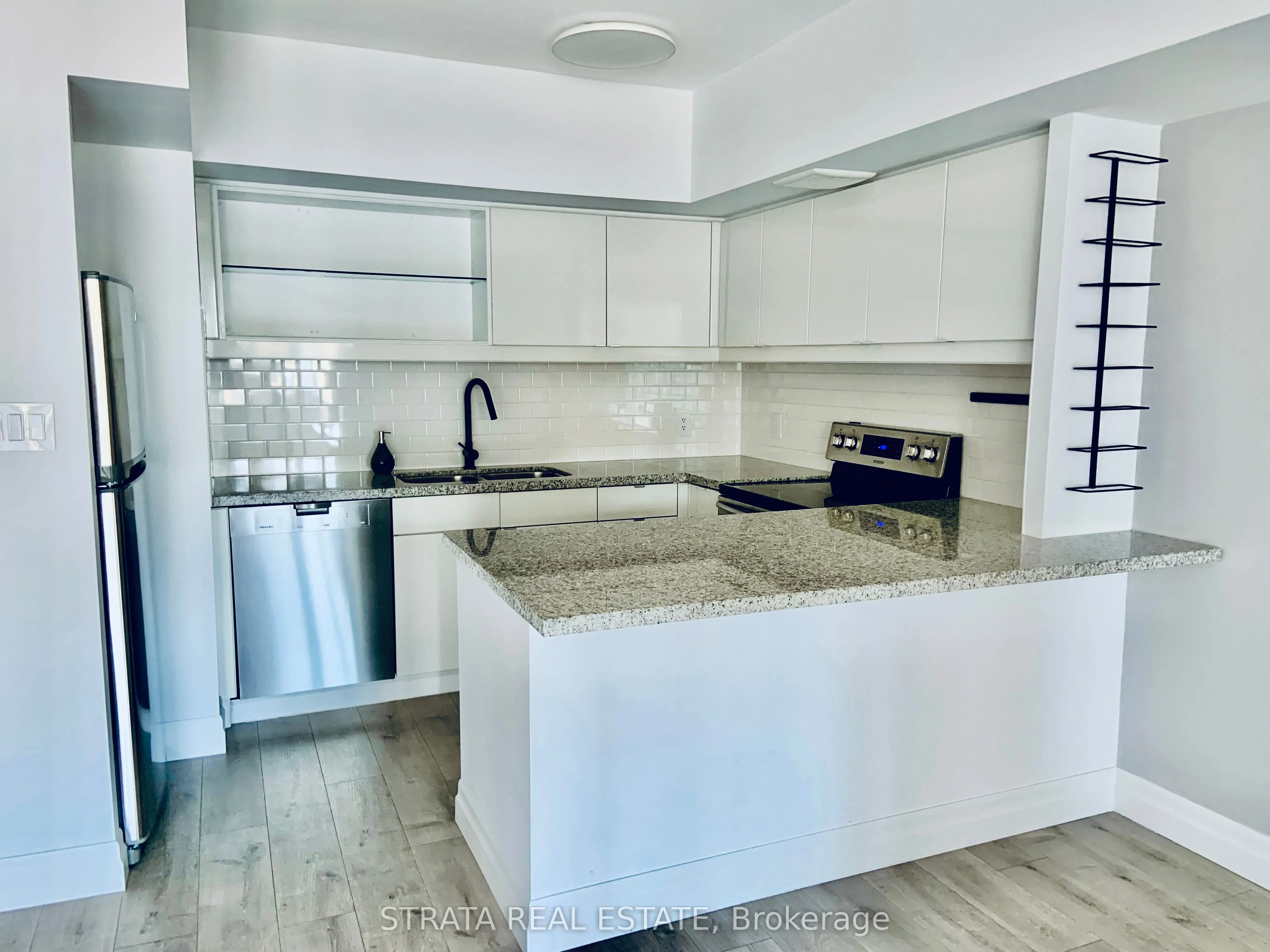25 The Esplanade, #1701
